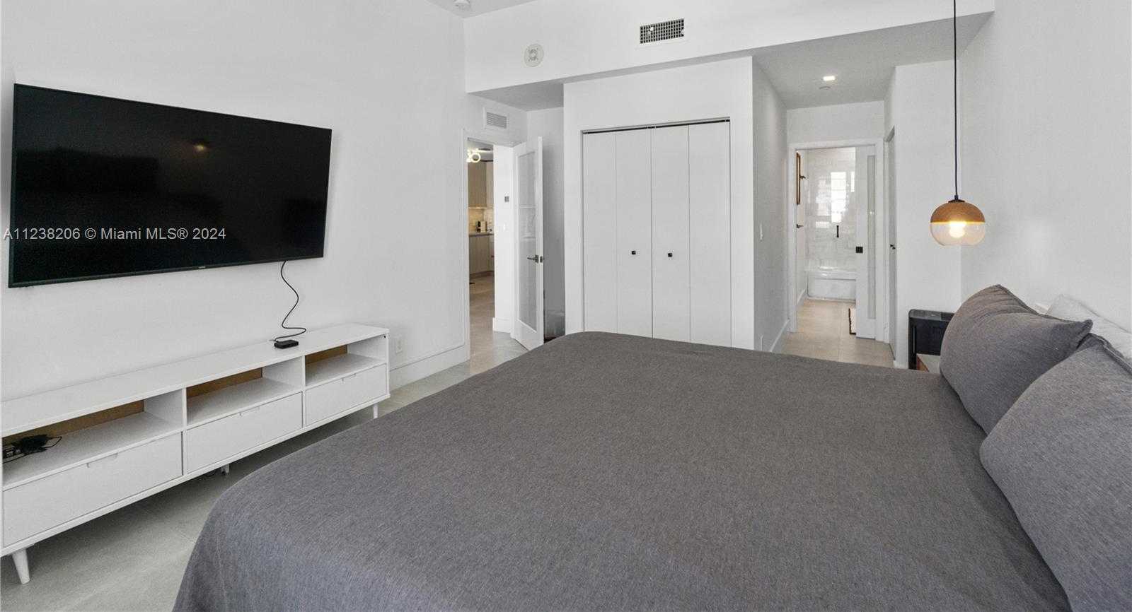 Small Image of 100 LINCOLN RD #1608, Miami Beach Number 16