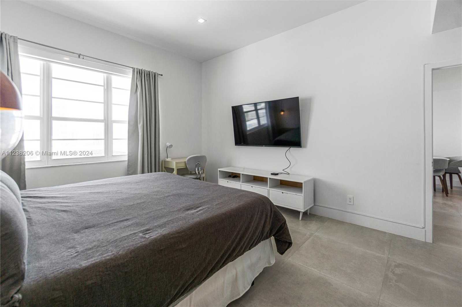 Small Image of 100 LINCOLN RD #1608, Miami Beach Number 17