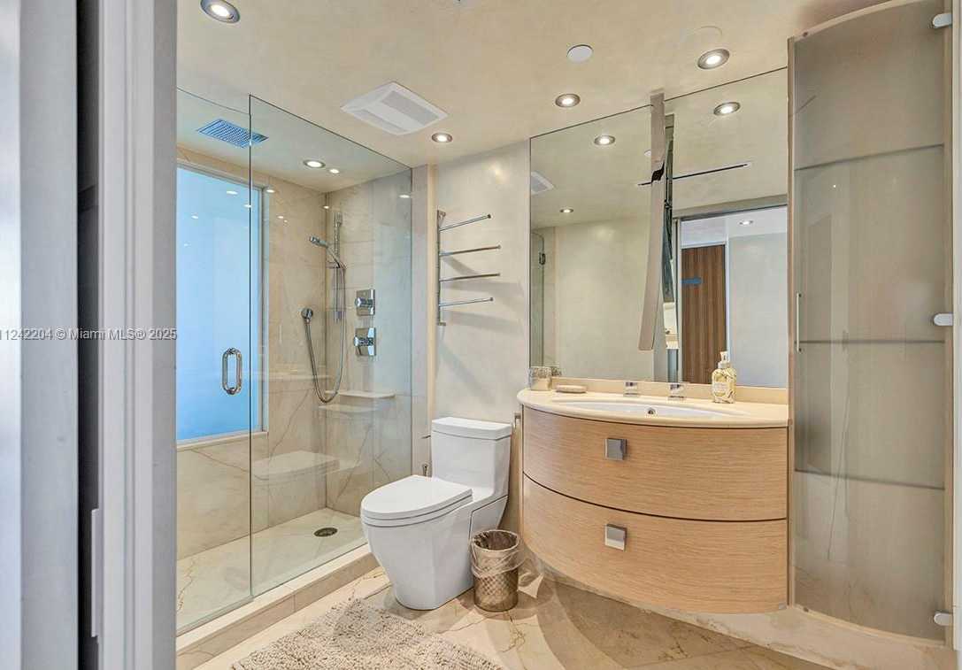 Small Image of 16699 COLLINS AVE #2508, Sunny Isles Beach Number 20
