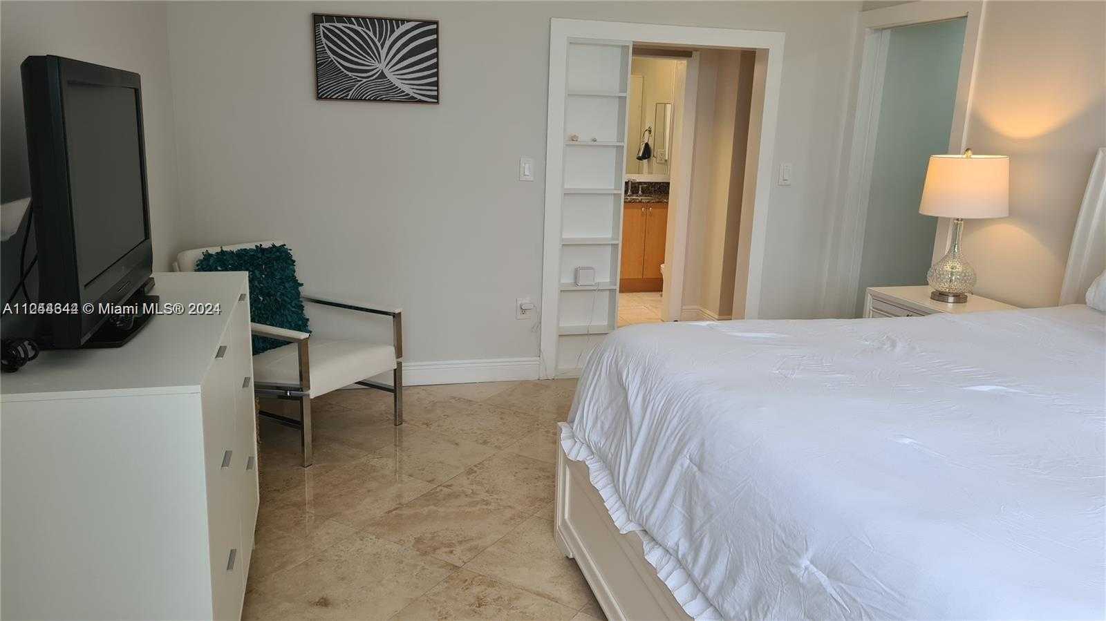Small Image of 6917 COLLINS AVE #809, Miami Beach Number 11