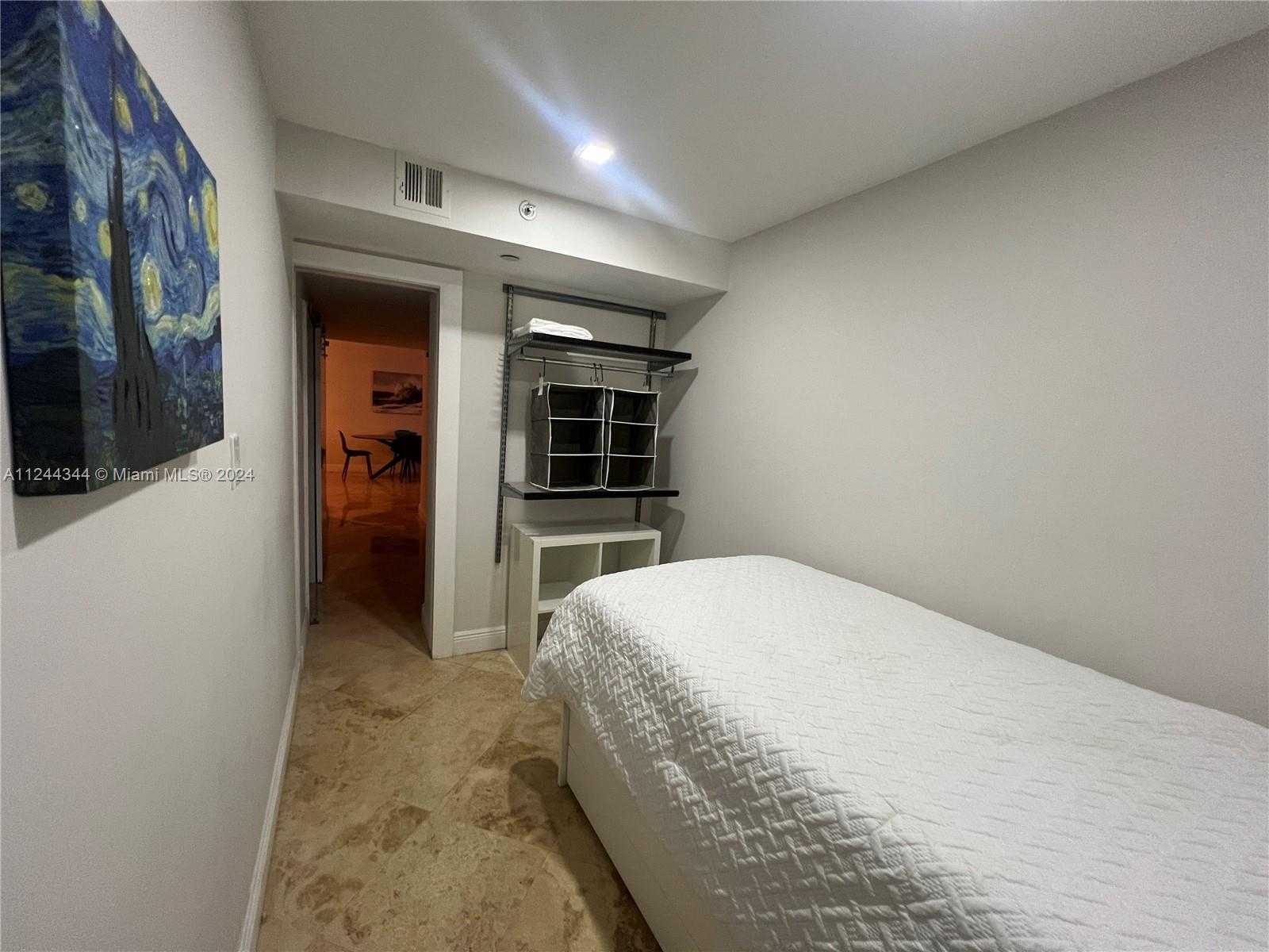 Small Image of 6917 COLLINS AVE #809, Miami Beach Number 15