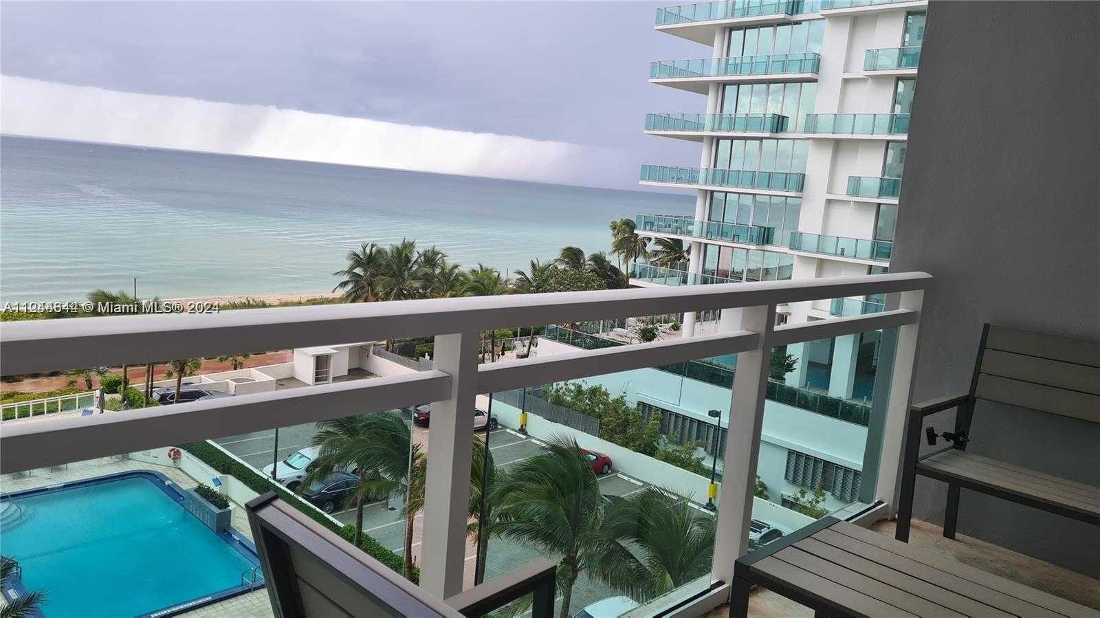 Small Image of 6917 COLLINS AVE #809, Miami Beach Number 3