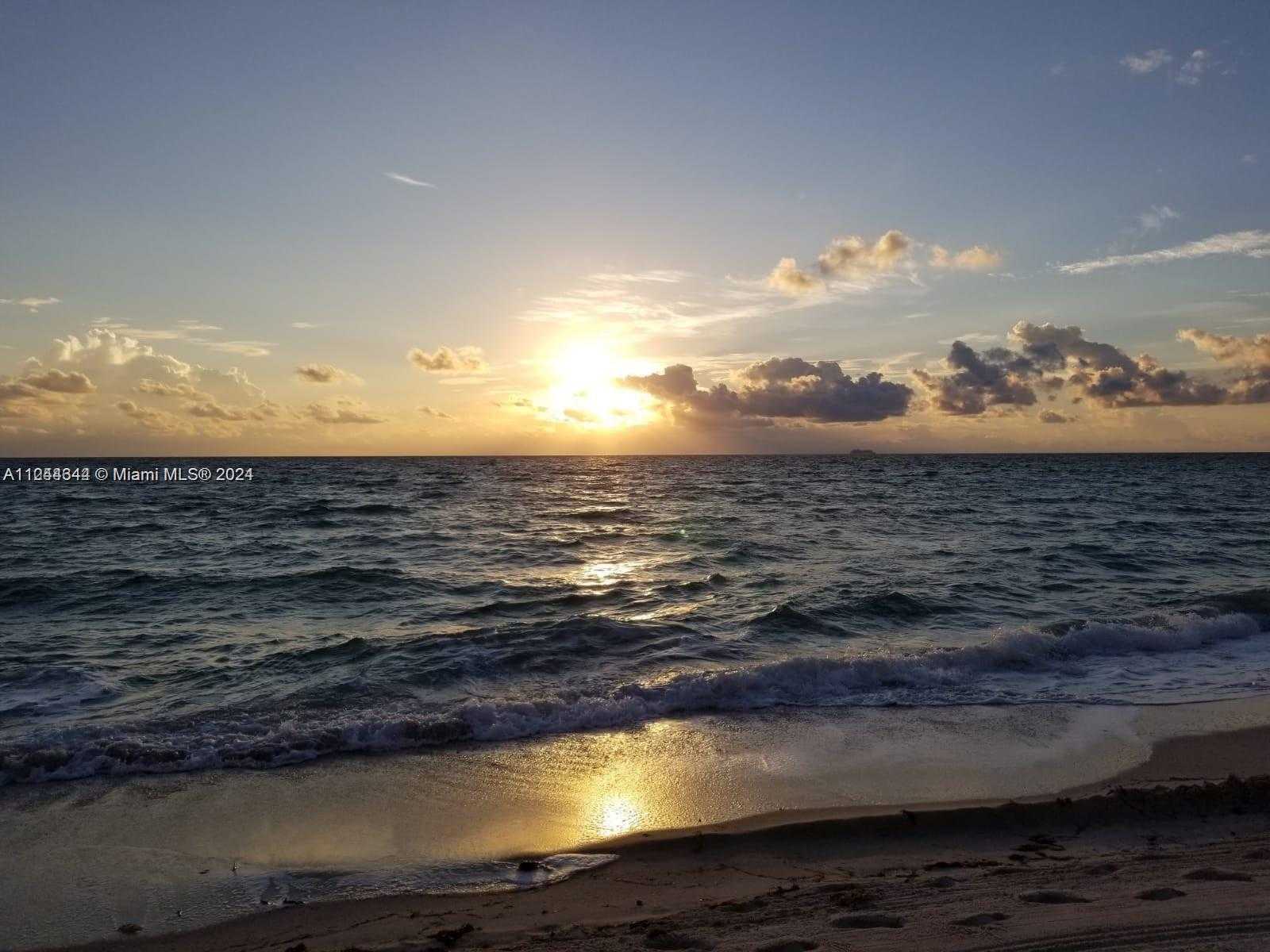Small Image of 6917 COLLINS AVE #809, Miami Beach Number 31
