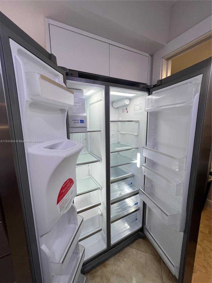 Small Image of 6917 COLLINS AVE #809, Miami Beach Number 52