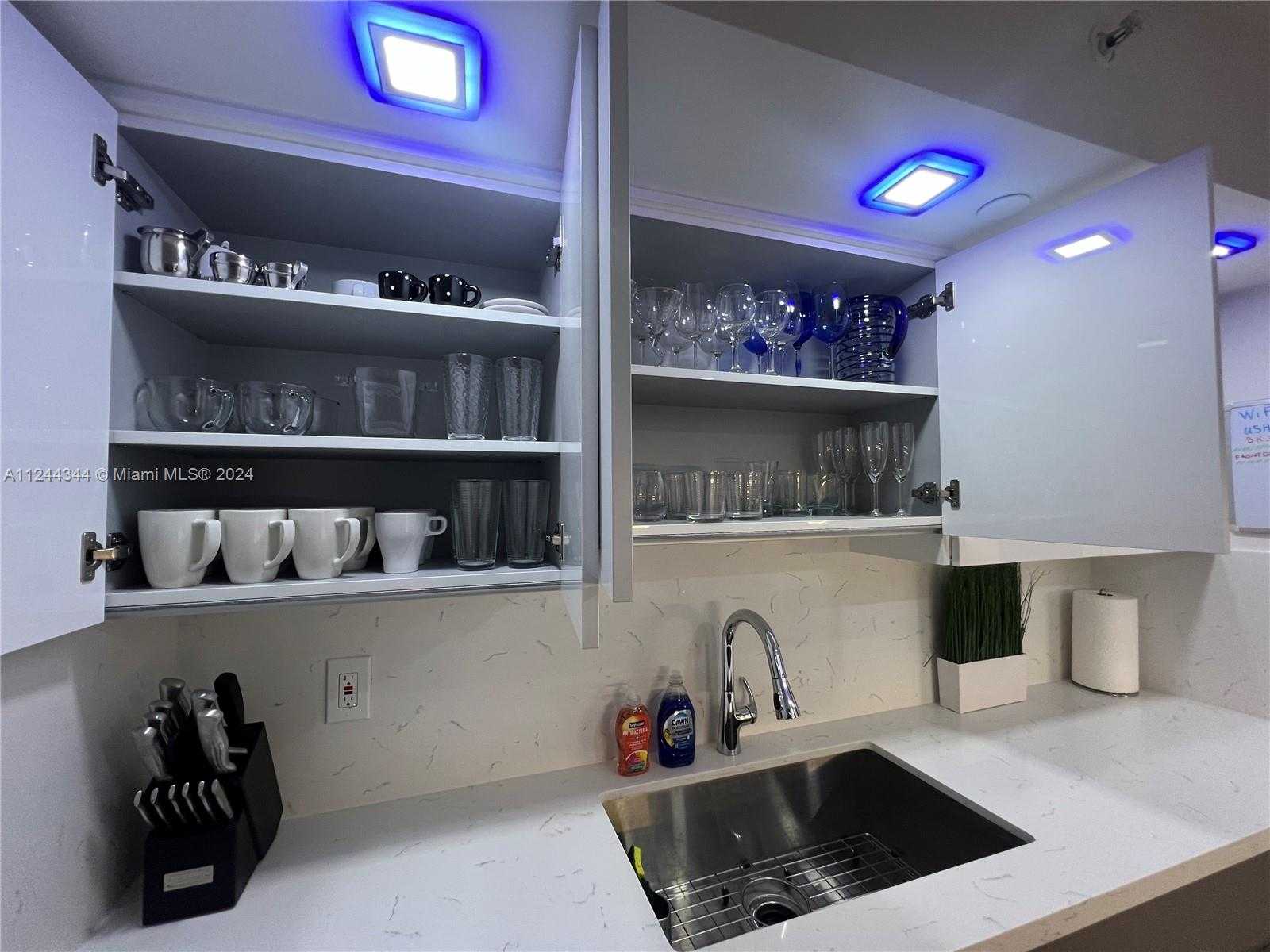 Small Image of 6917 COLLINS AVE #809, Miami Beach Number 56