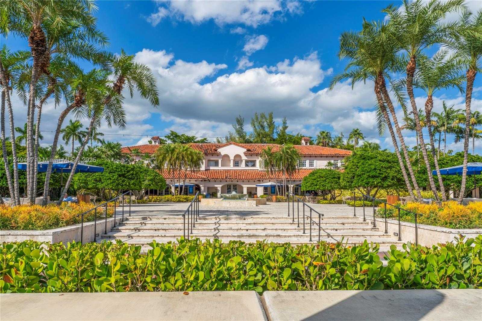 Small Image of 41217 FISHER ISLAND DR #41217, Miami Beach Number 19