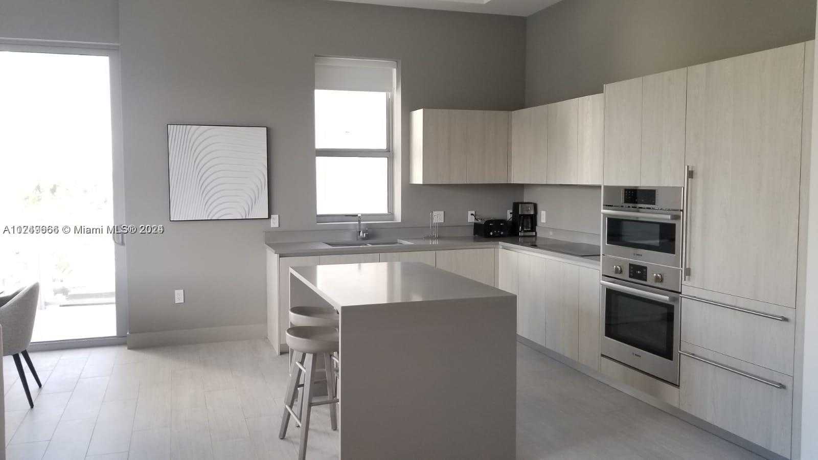 Small Image of 4010 SOUTH OCEAN DR #R301, Hollywood Number 3