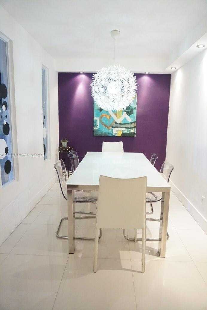 Small Image of 5161 COLLINS AV #309, Miami Beach Number 4