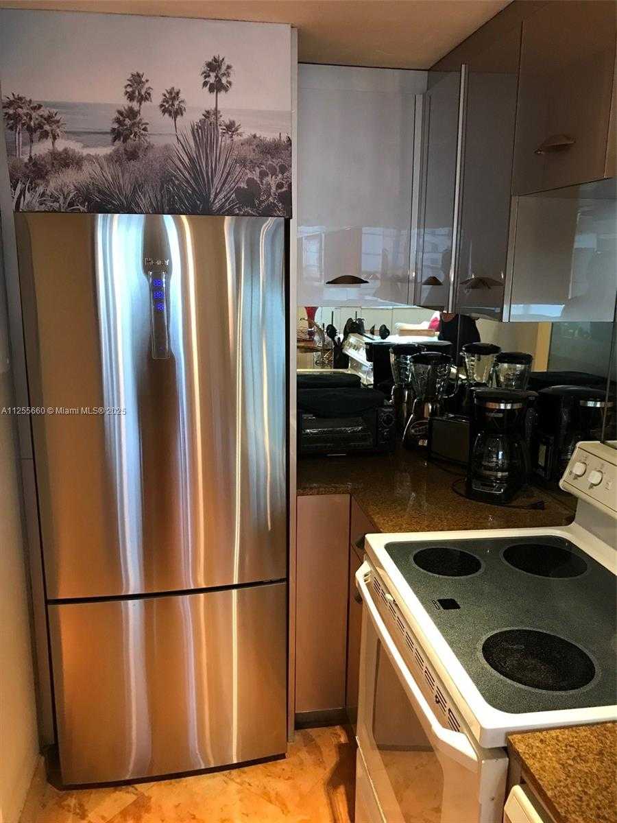 Small Image of 100 LINCOLN RD #1228, Miami Beach Number 20