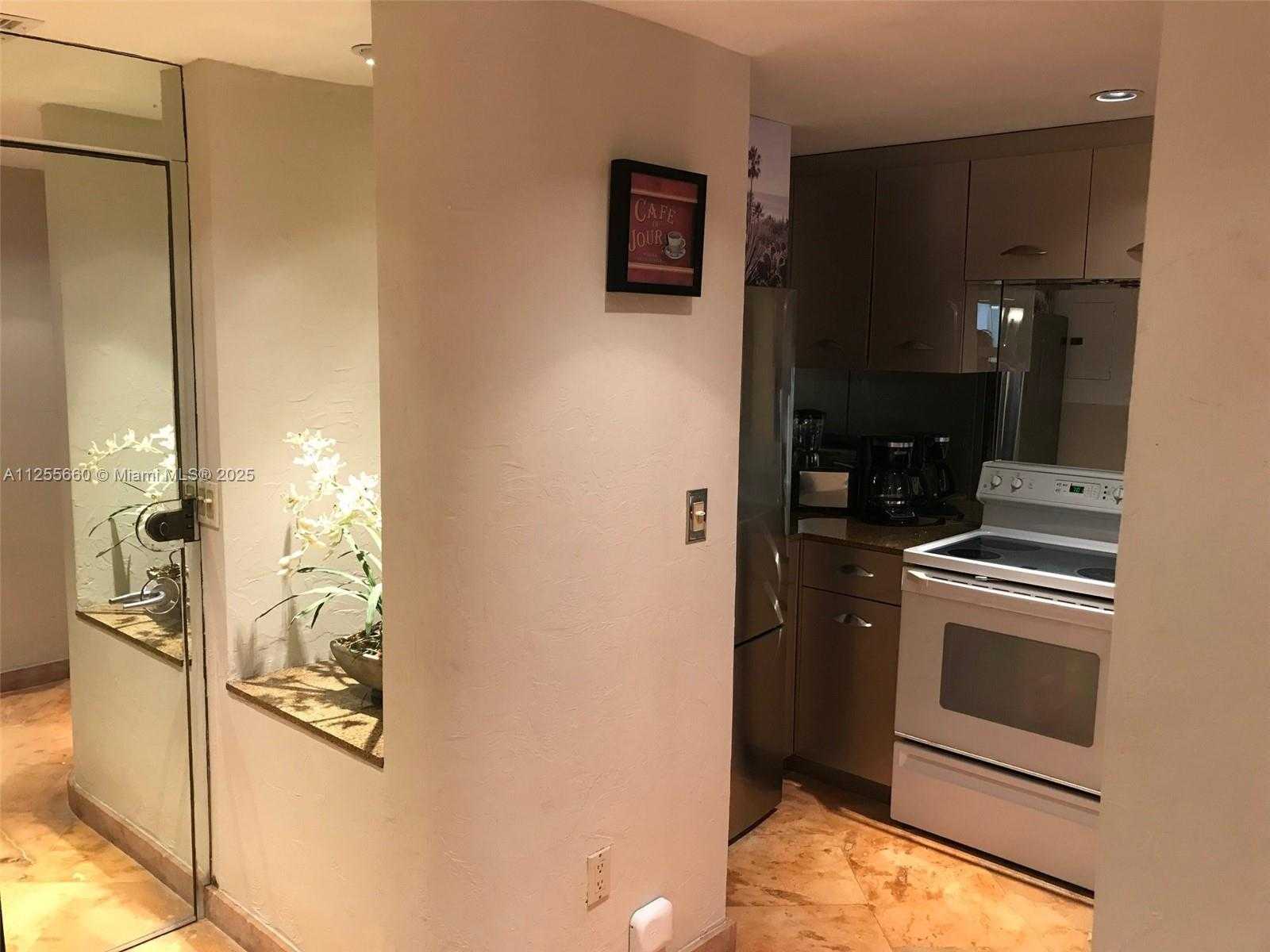 Small Image of 100 LINCOLN RD #1228, Miami Beach Number 22