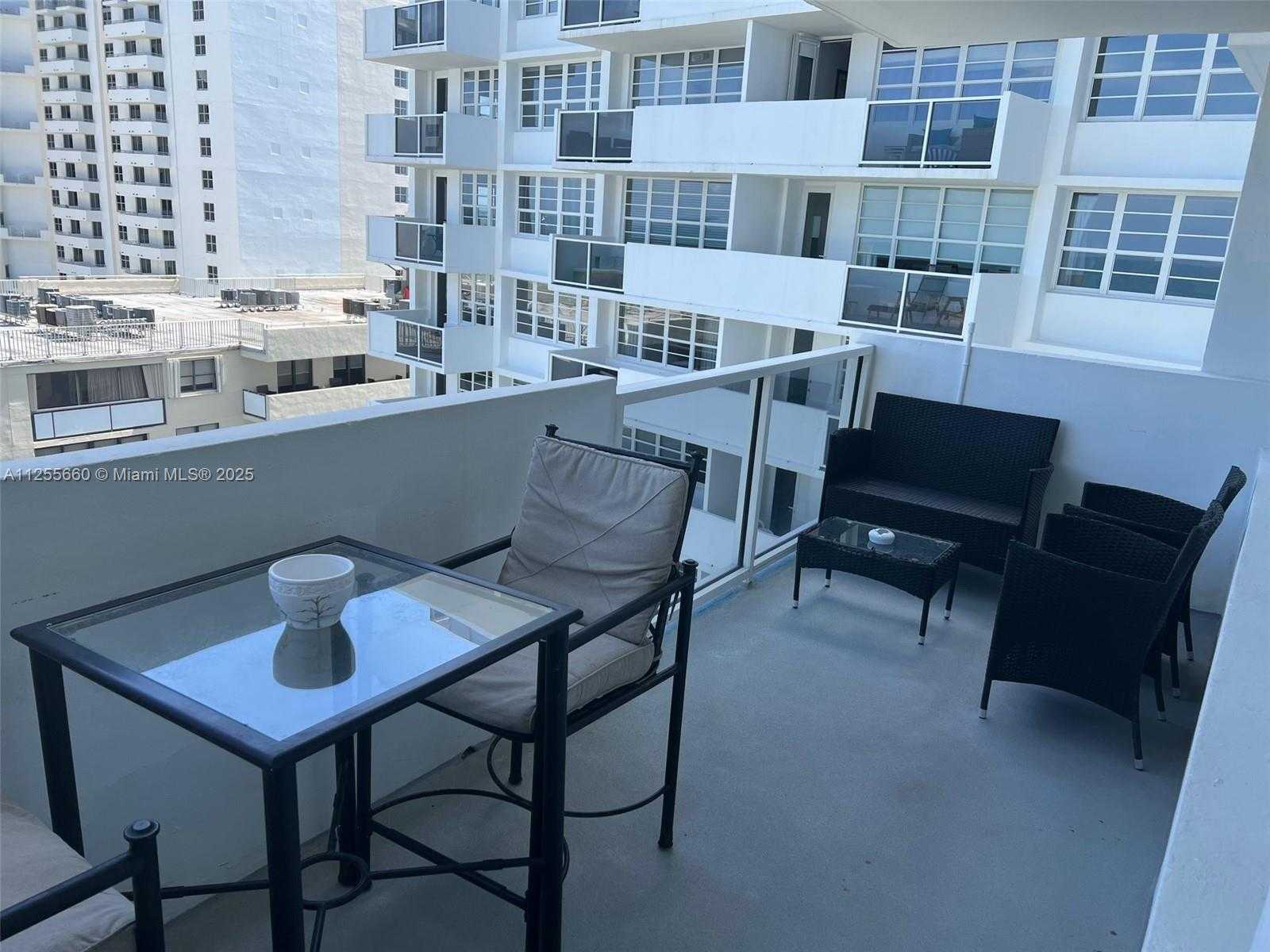 Small Image of 100 LINCOLN RD #1228, Miami Beach Number 5