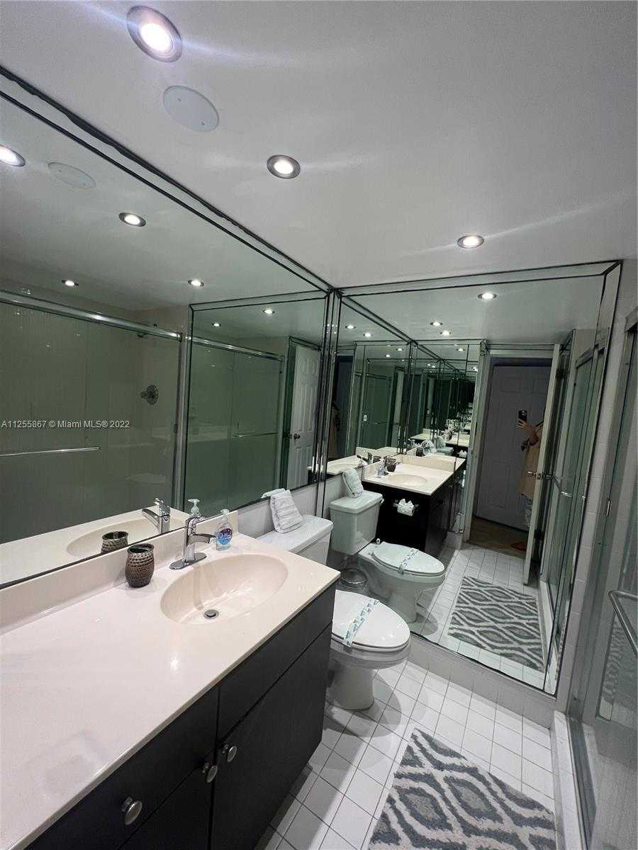 Small Image of 5161 COLLINS AVE #1711, Miami Beach Number 11