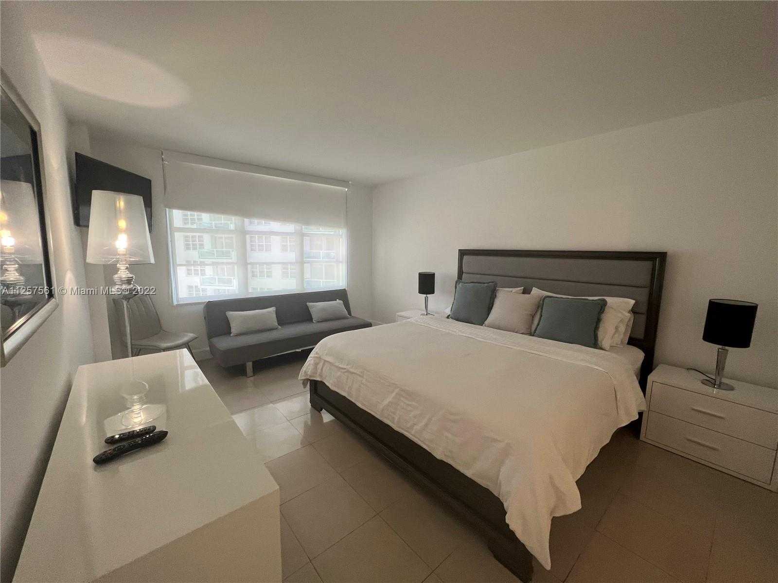 Small Image of 5151 COLLINS AVE #725, Miami Beach Number 8
