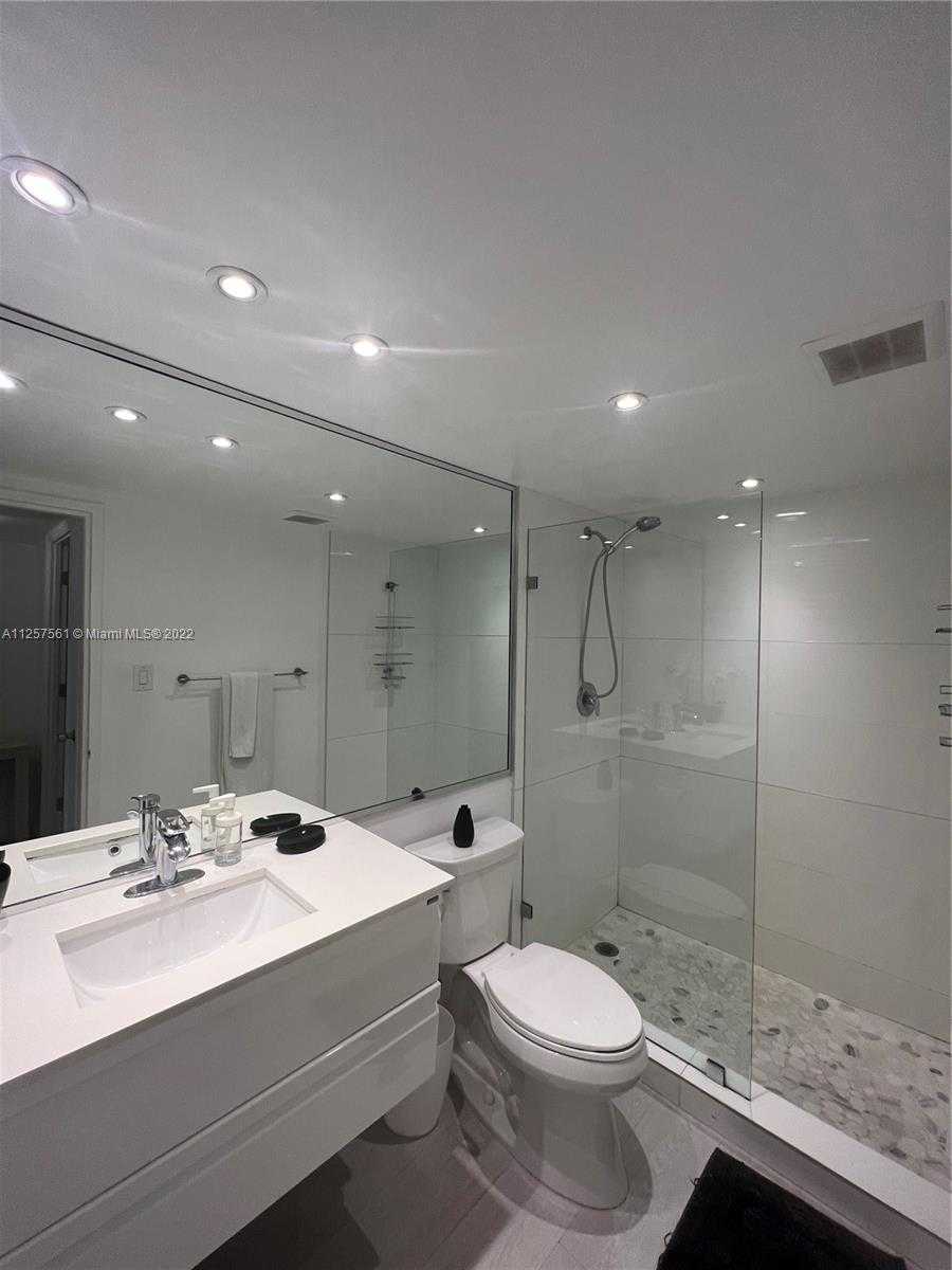 Small Image of 5151 COLLINS AVE #725, Miami Beach Number 9