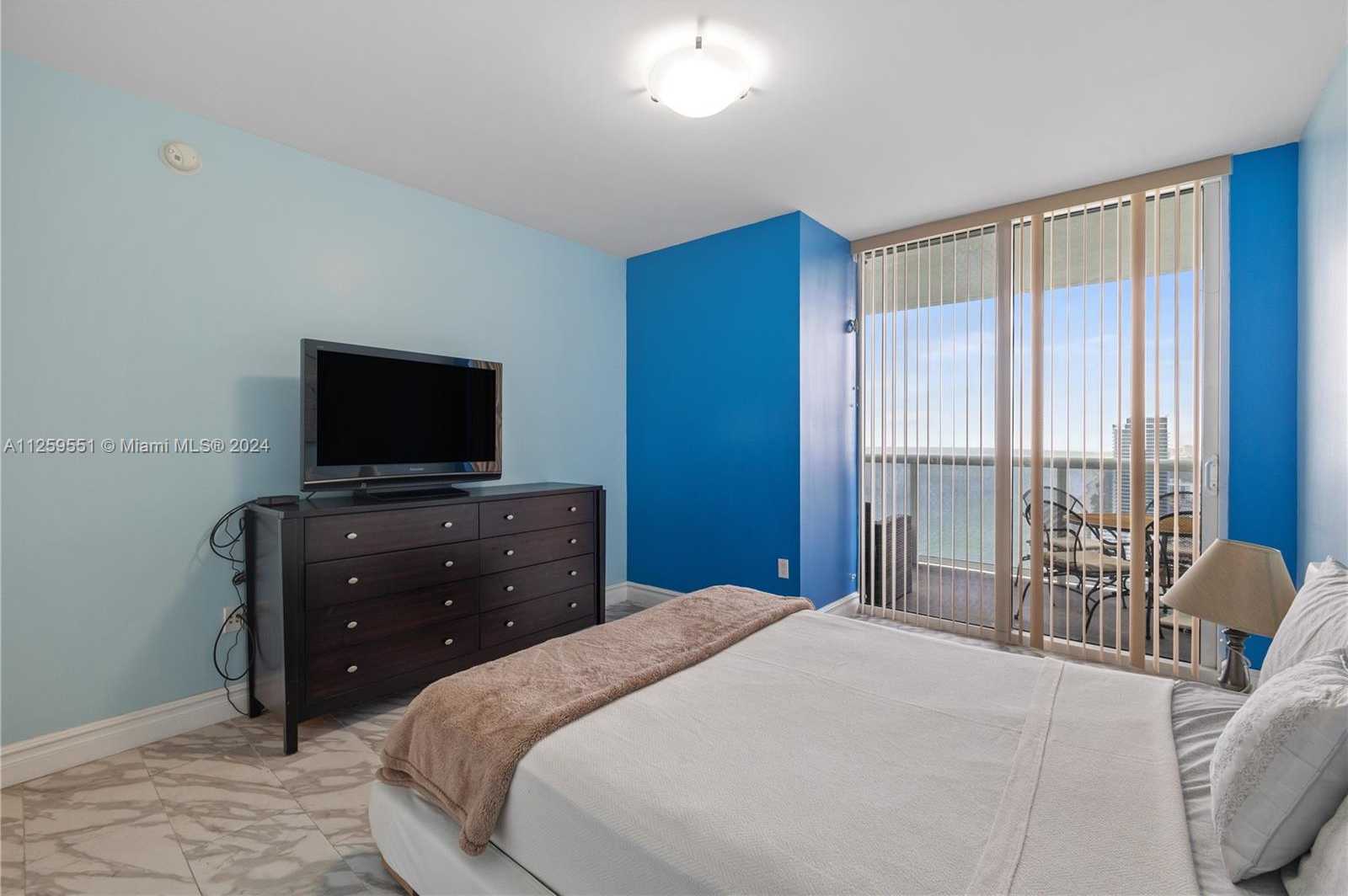 Small Image of 1830 SOUTH OCEAN DR #4403, Hallandale Beach Number 20