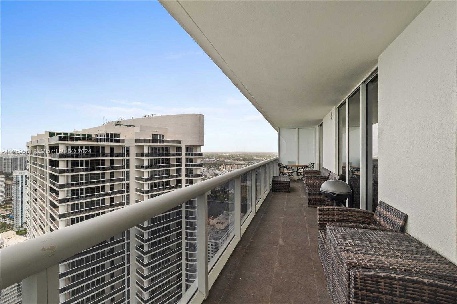 Small Image of 1830 SOUTH OCEAN DR #4403, Hallandale Beach Number 4