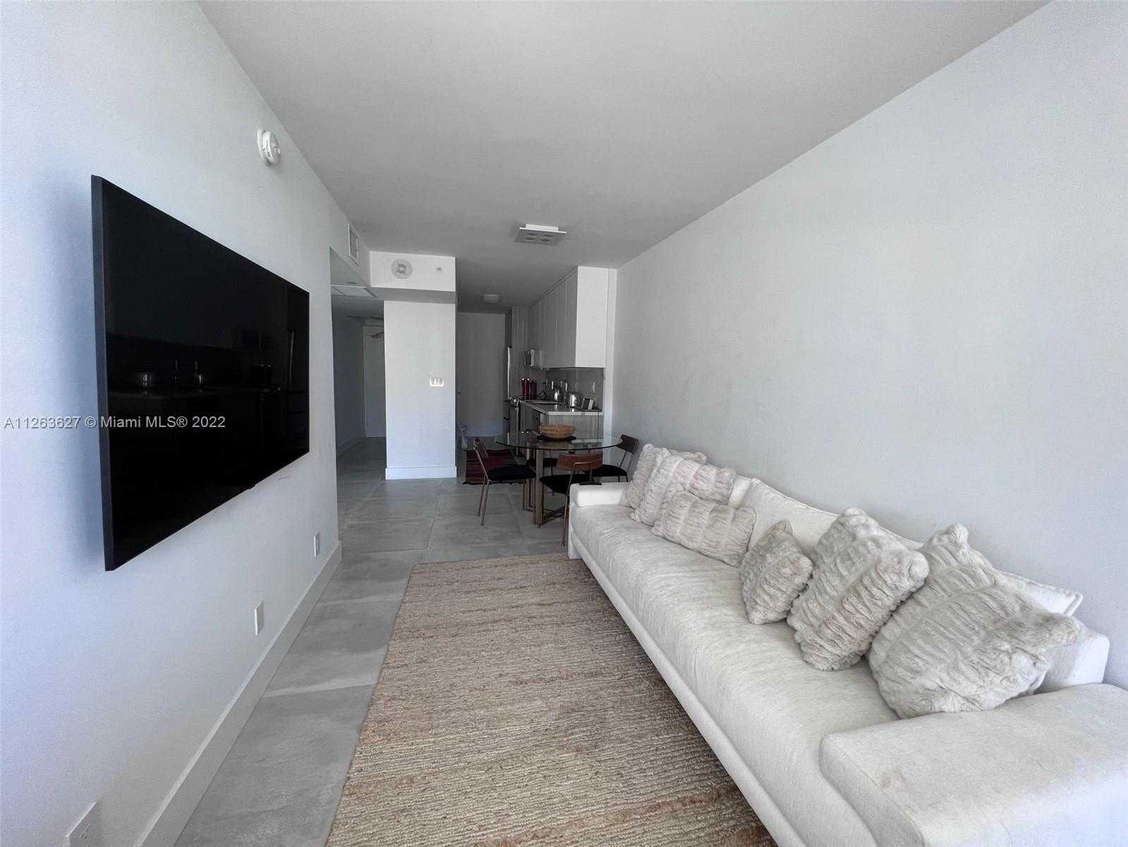 Small Image of 100 LINCOLN RD #1428, Miami Beach Number 4