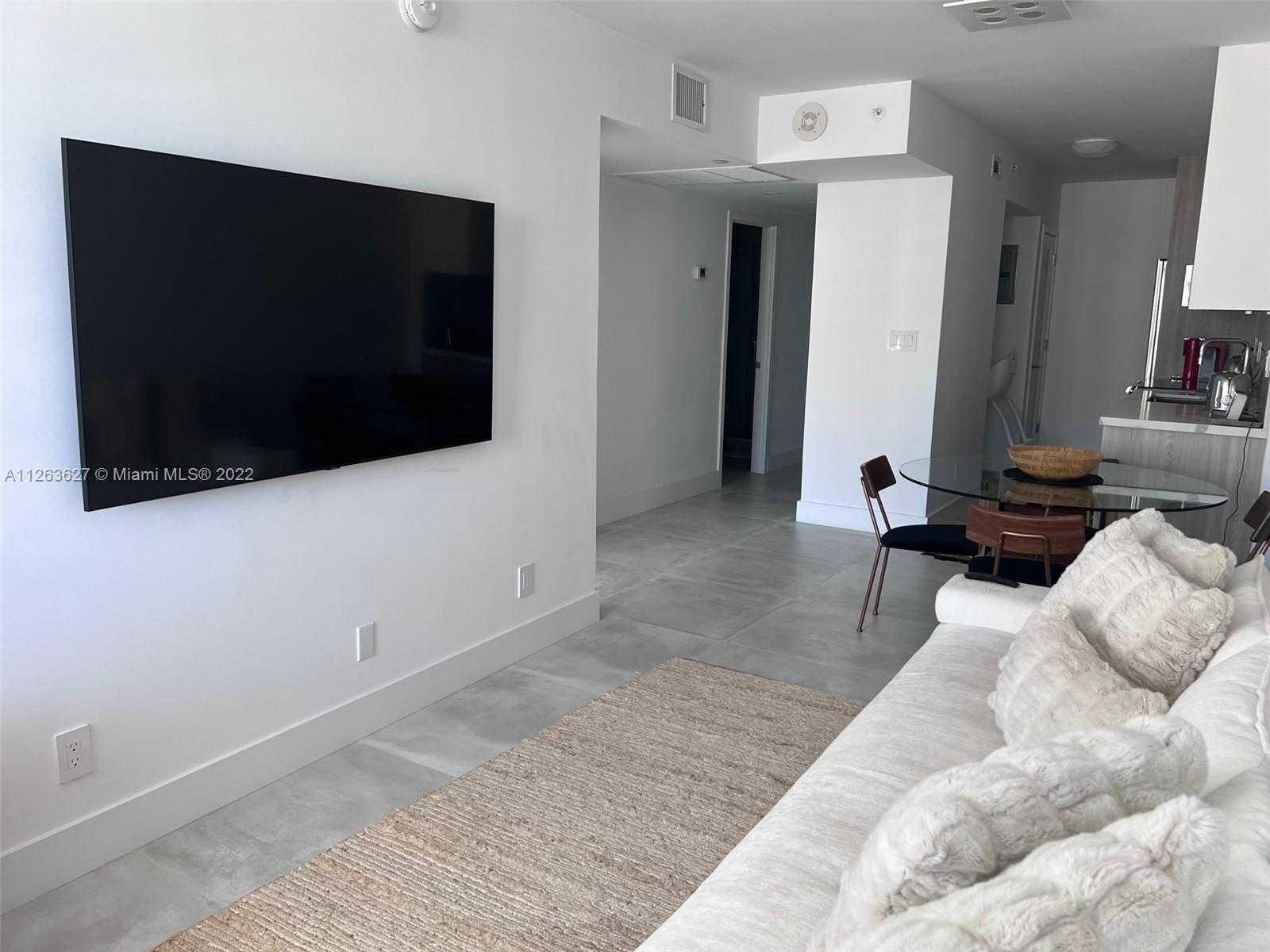 Small Image of 100 LINCOLN RD #1428, Miami Beach Number 5