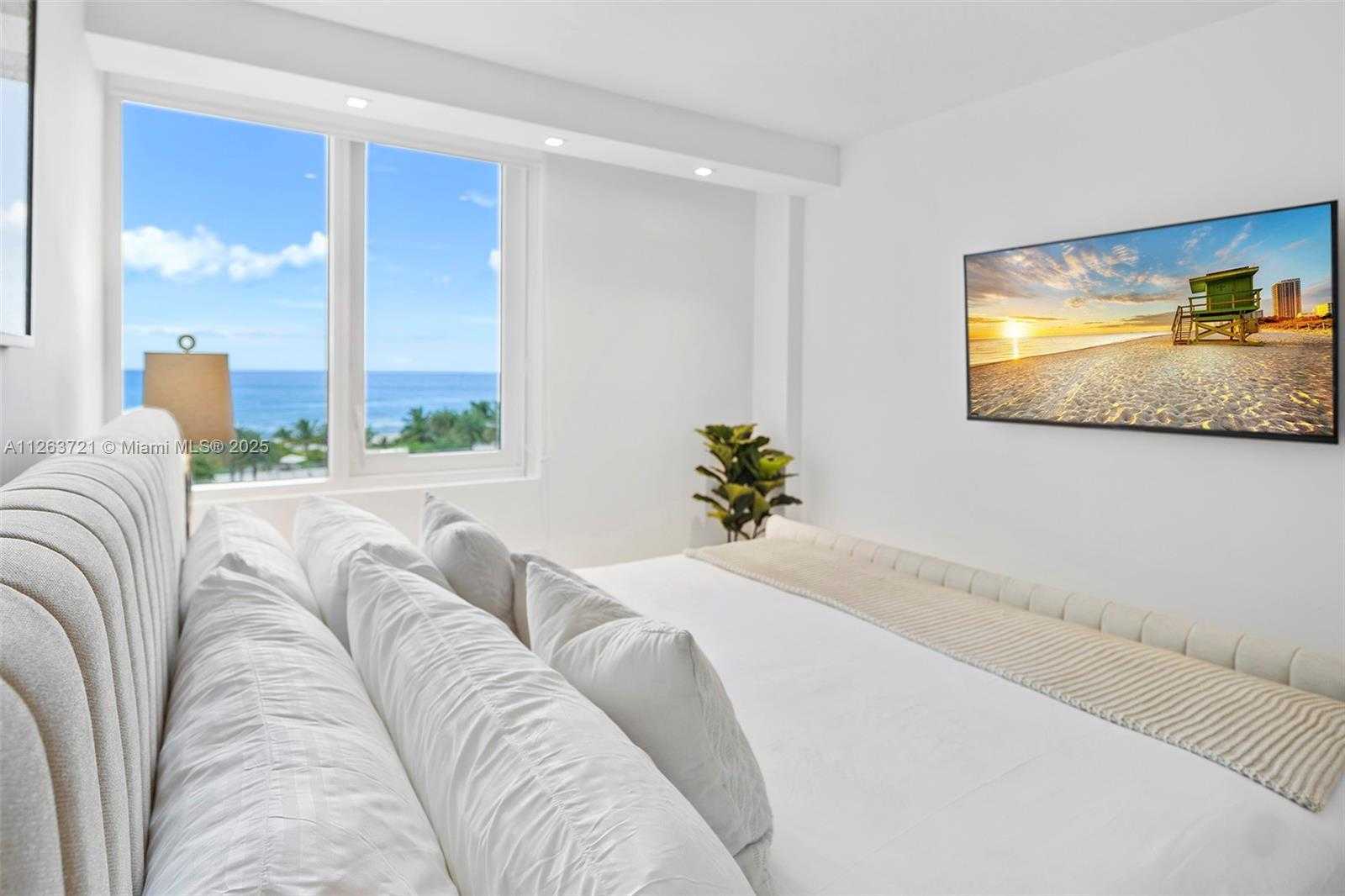 Small Image of 2301 COLLINS AVE #641, Miami Beach Number 17