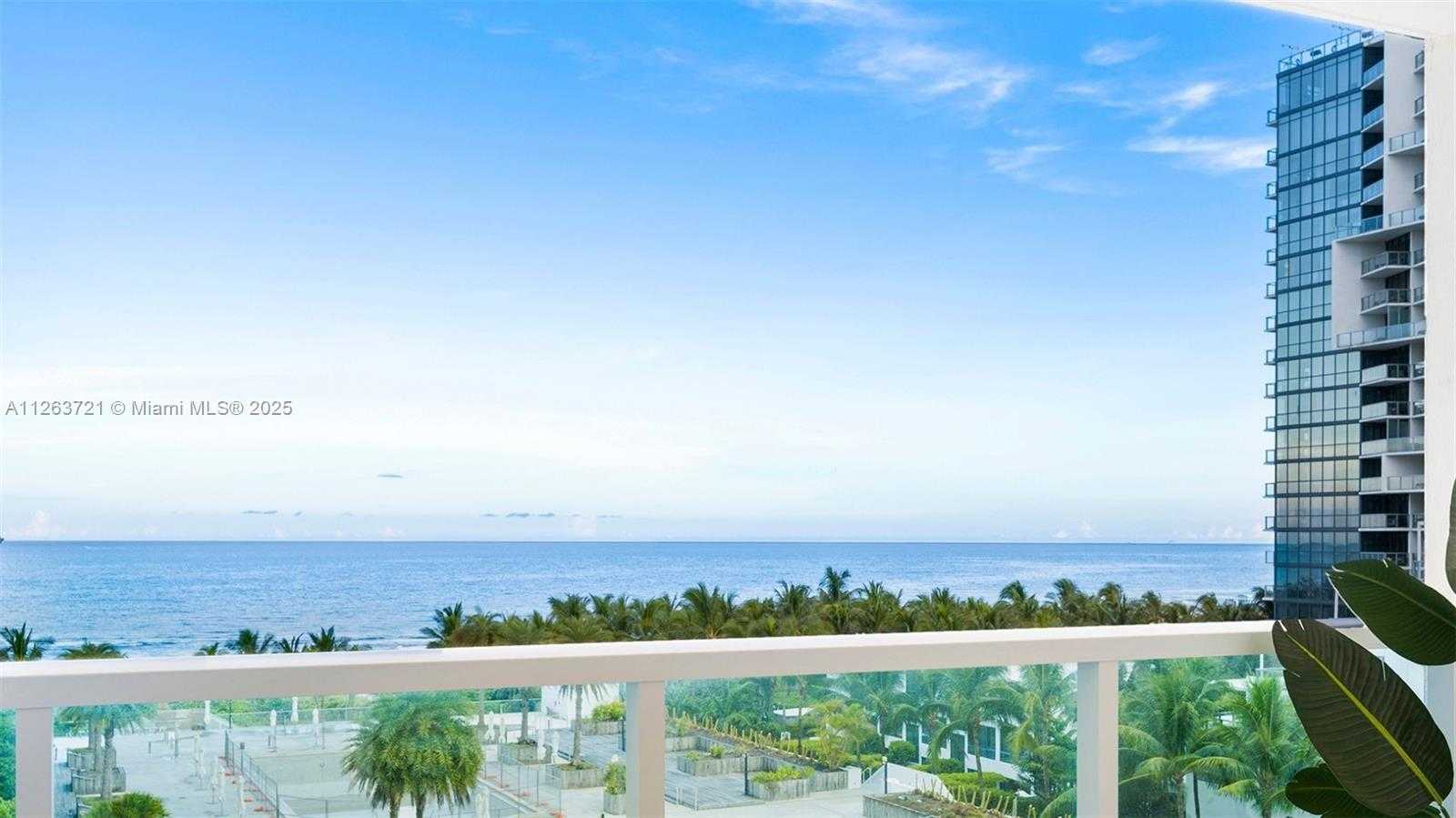 Small Image of 2301 COLLINS AVE #641, Miami Beach Number 2