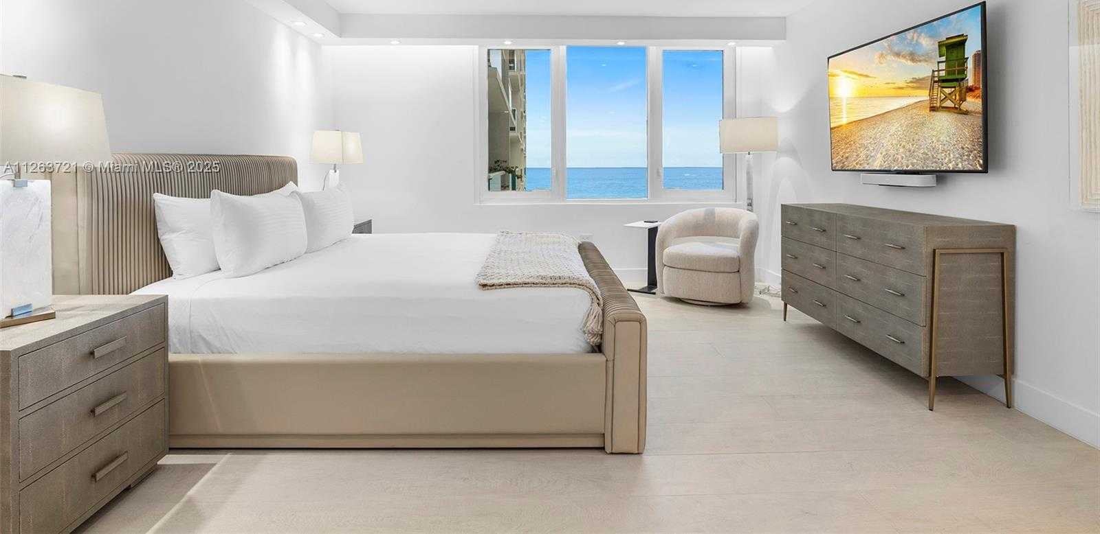 Small Image of 2301 COLLINS AVE #641, Miami Beach Number 3