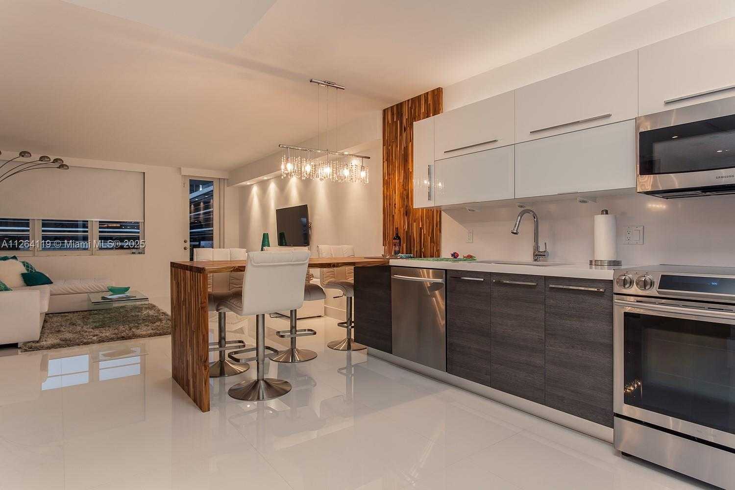 Small Image of 100 LINCOLN RD #943, Miami Beach Number 10