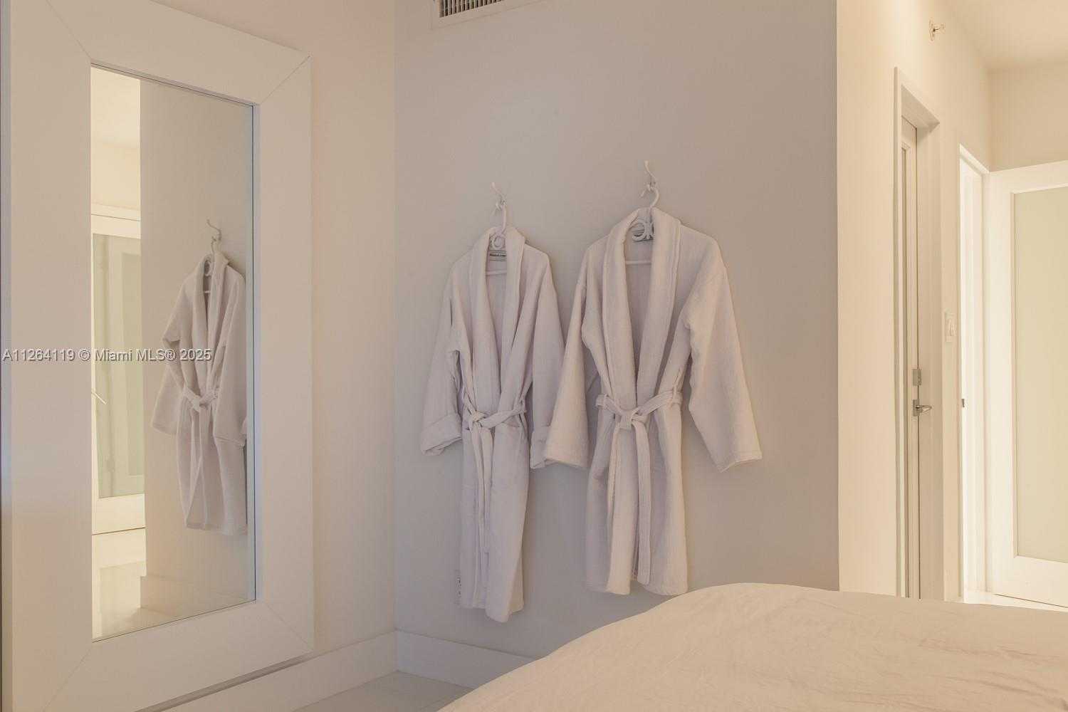 Small Image of 100 LINCOLN RD #943, Miami Beach Number 16