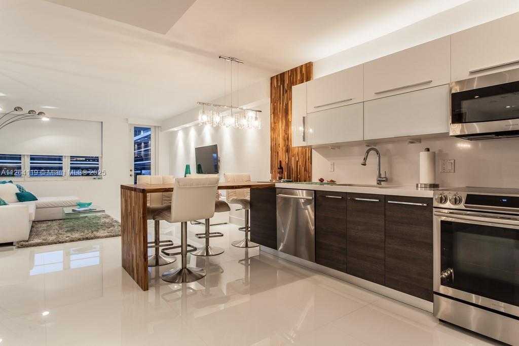 Small Image of 100 LINCOLN RD #943, Miami Beach Number 9