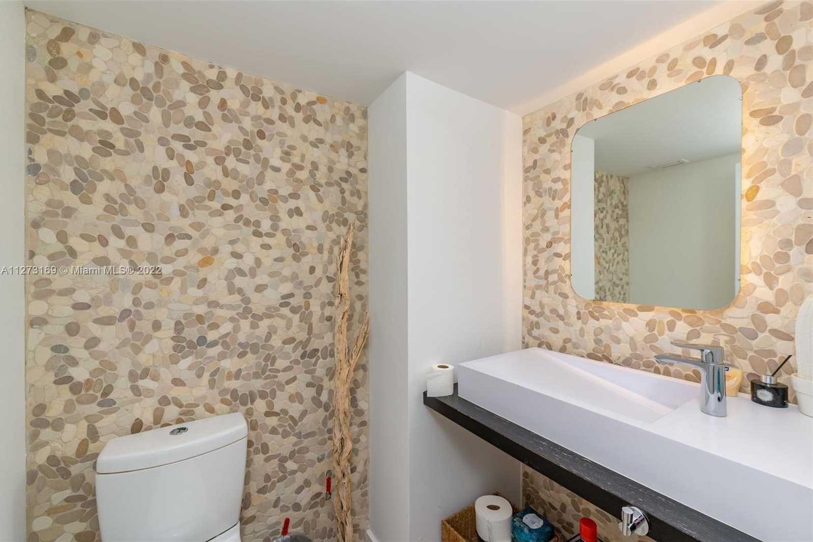 Small Image of 2301 COLLINS AVE #716, Miami Beach Number 12