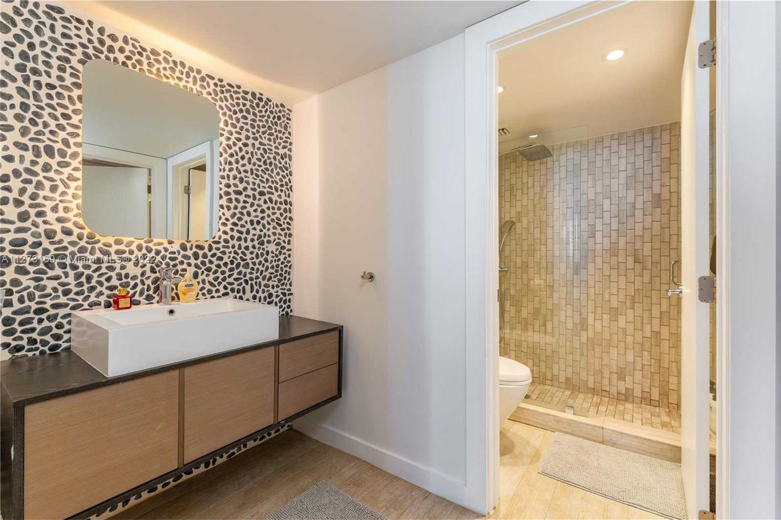 Small Image of 2301 COLLINS AVE #716, Miami Beach Number 13