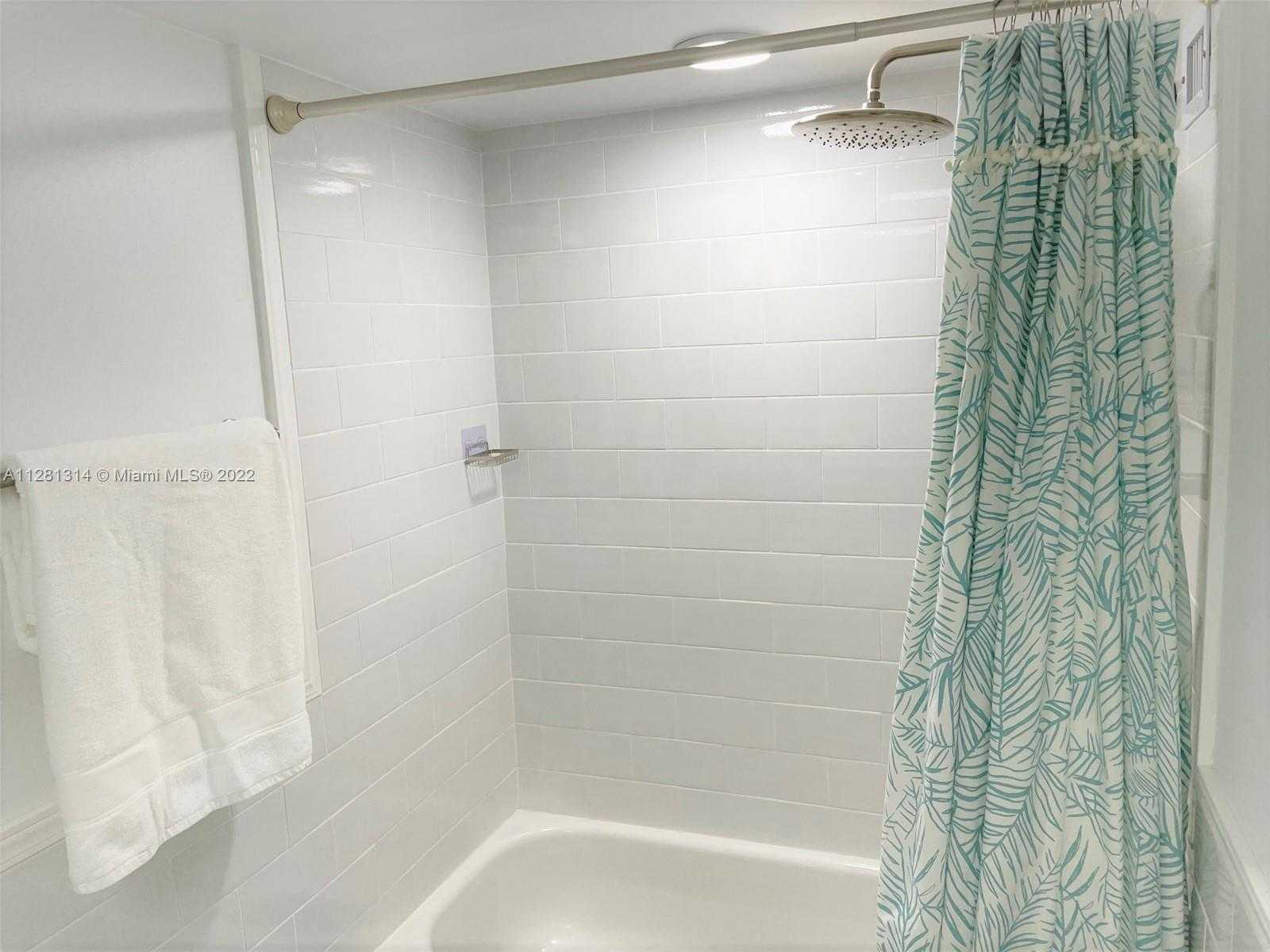 Small Image of 5161 COLLINS AVE #404, Miami Beach Number 11