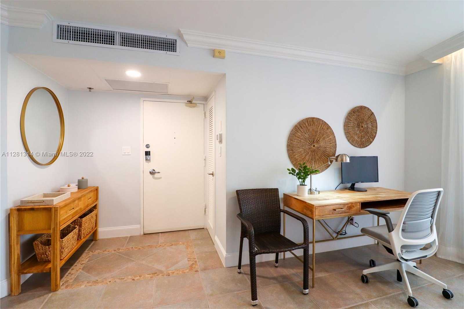 Small Image of 5161 COLLINS AVE #404, Miami Beach Number 2