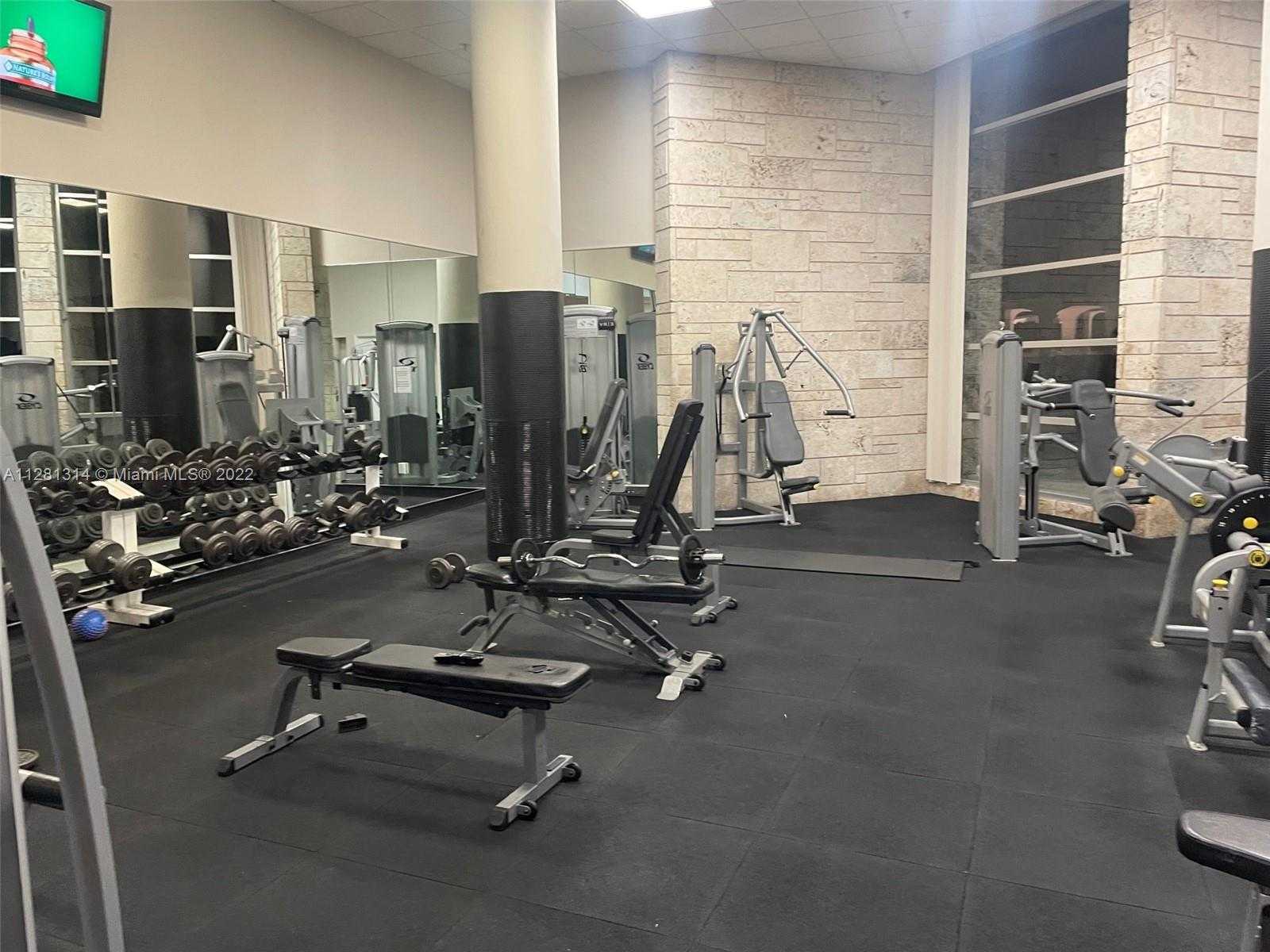 Small Image of 5161 COLLINS AVE #404, Miami Beach Number 45