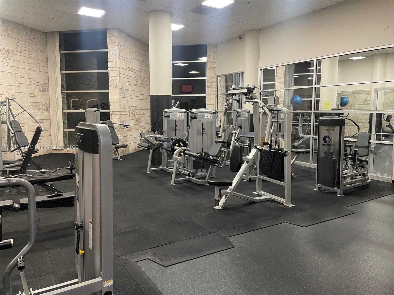 Small Image of 5161 COLLINS AVE #404, Miami Beach Number 46