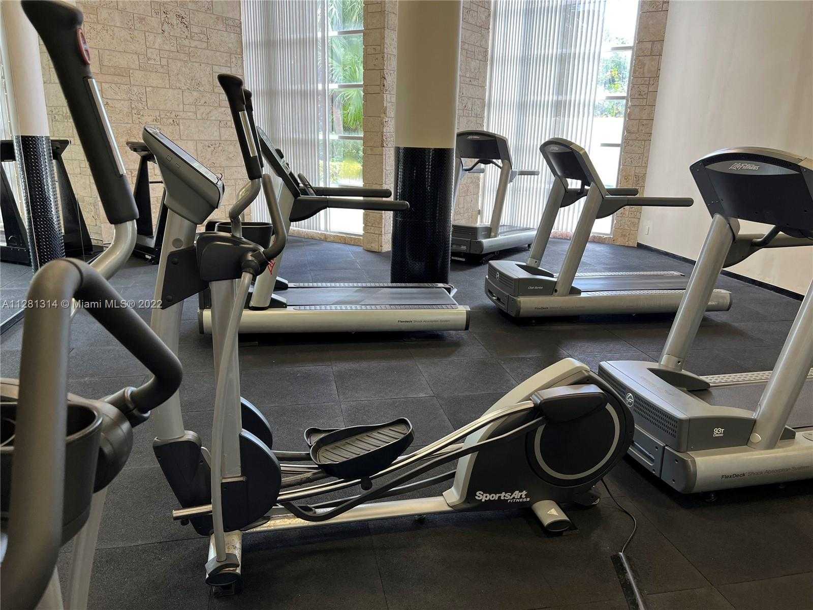 Small Image of 5161 COLLINS AVE #404, Miami Beach Number 47