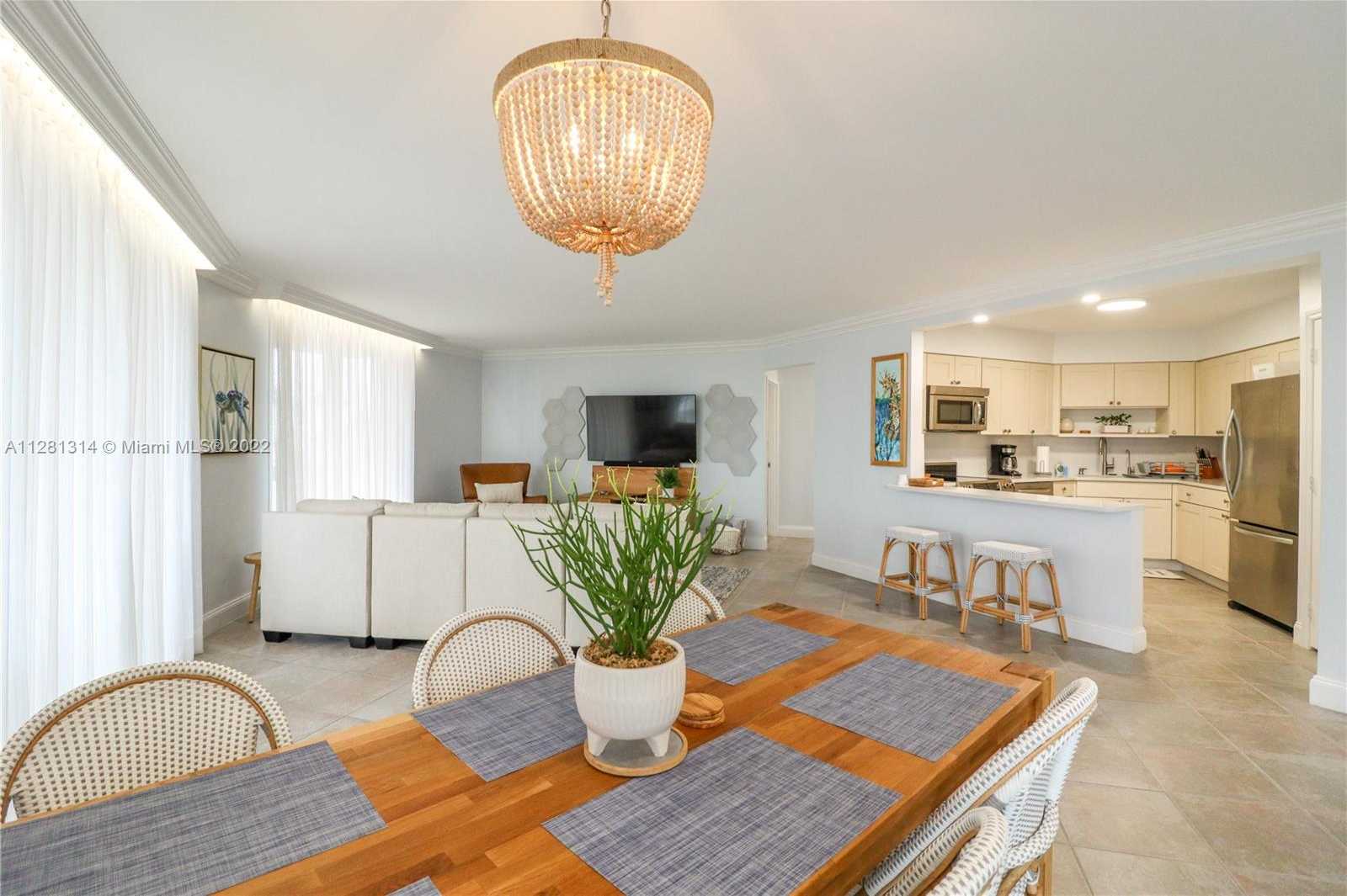 Small Image of 5161 COLLINS AVE #404, Miami Beach Number 5
