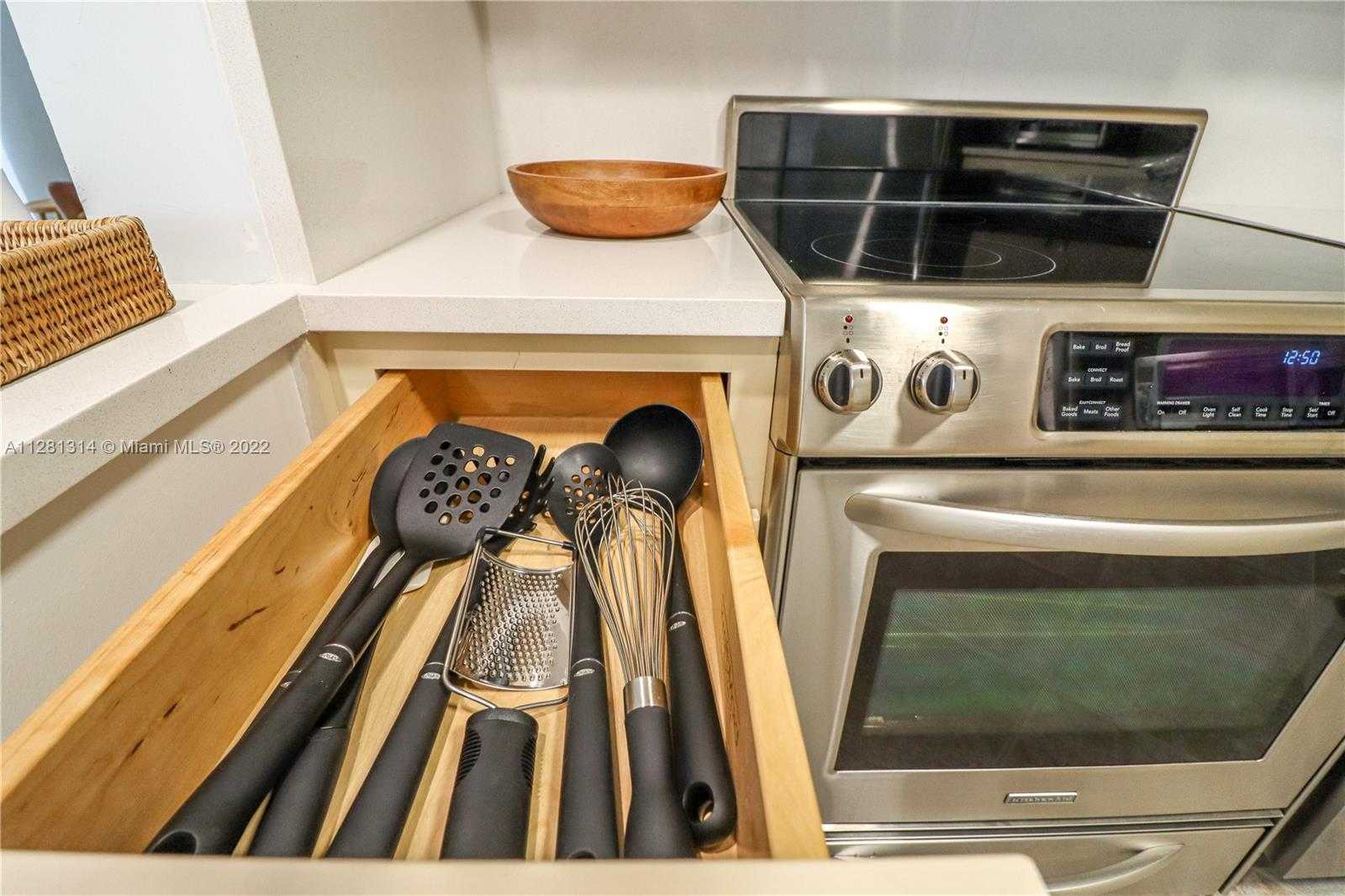 Small Image of 5161 COLLINS AVE #404, Miami Beach Number 51
