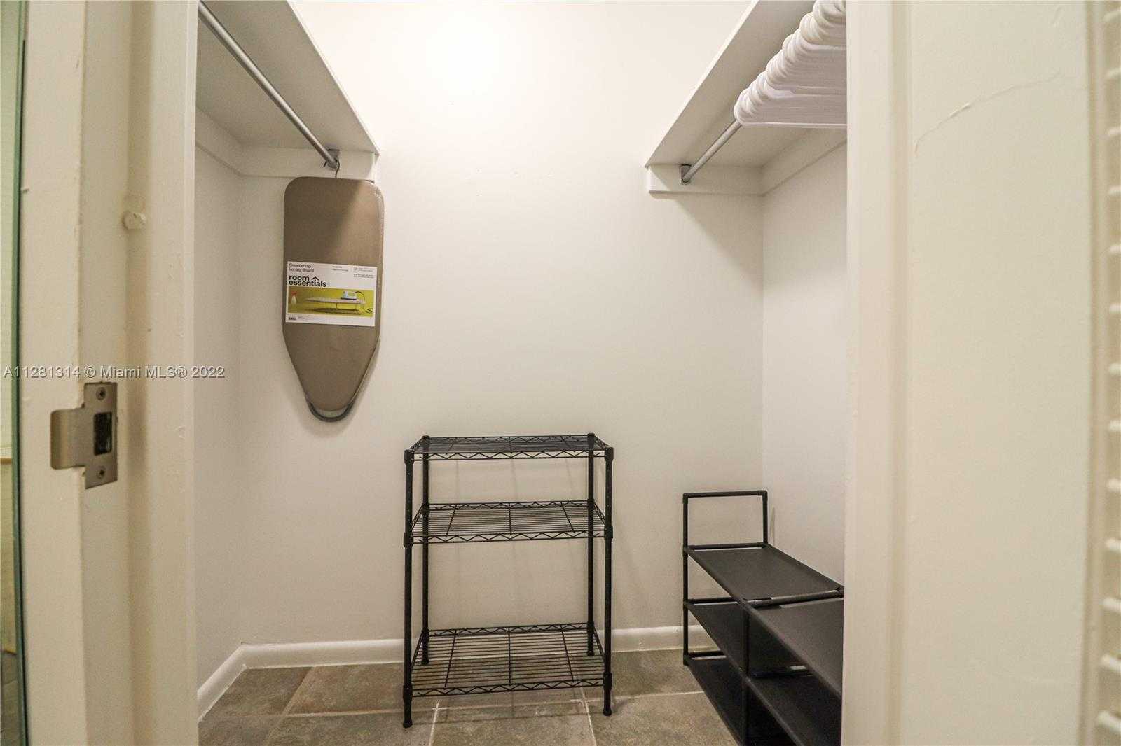 Small Image of 5161 COLLINS AVE #404, Miami Beach Number 58