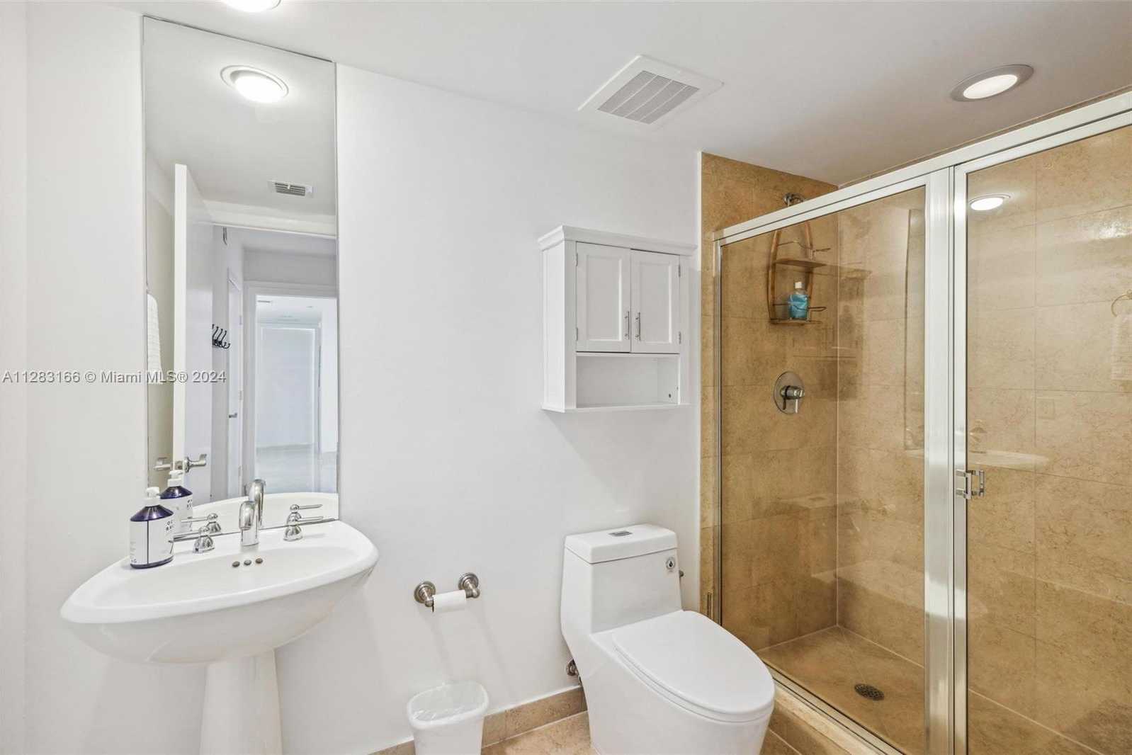 Small Image of 1830 SOUTH OCEAN DR #2102, Hallandale Beach Number 19
