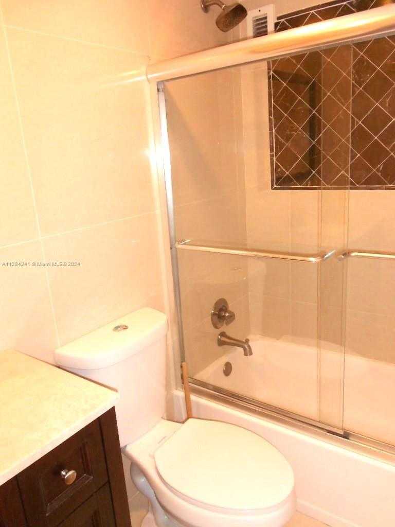 Small Image of 3901 SOUTH OCEAN DR #8E, Hollywood Number 12