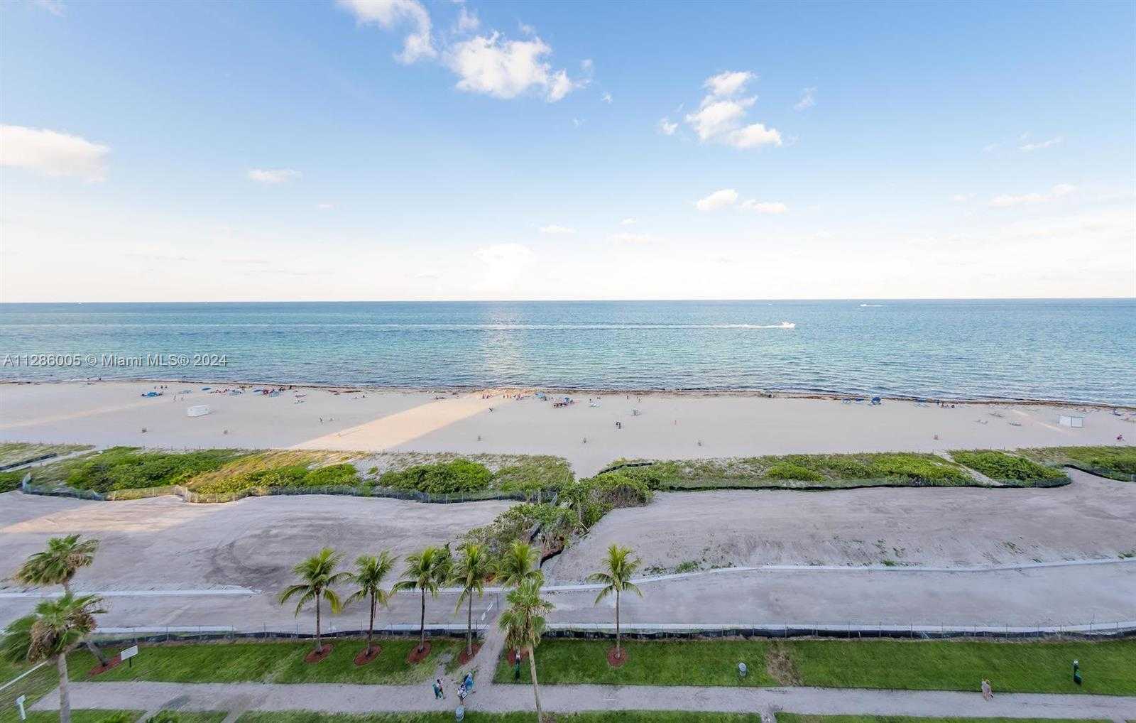 Small Image of 5601 COLLINS AVE #1206, Miami Beach Number 16