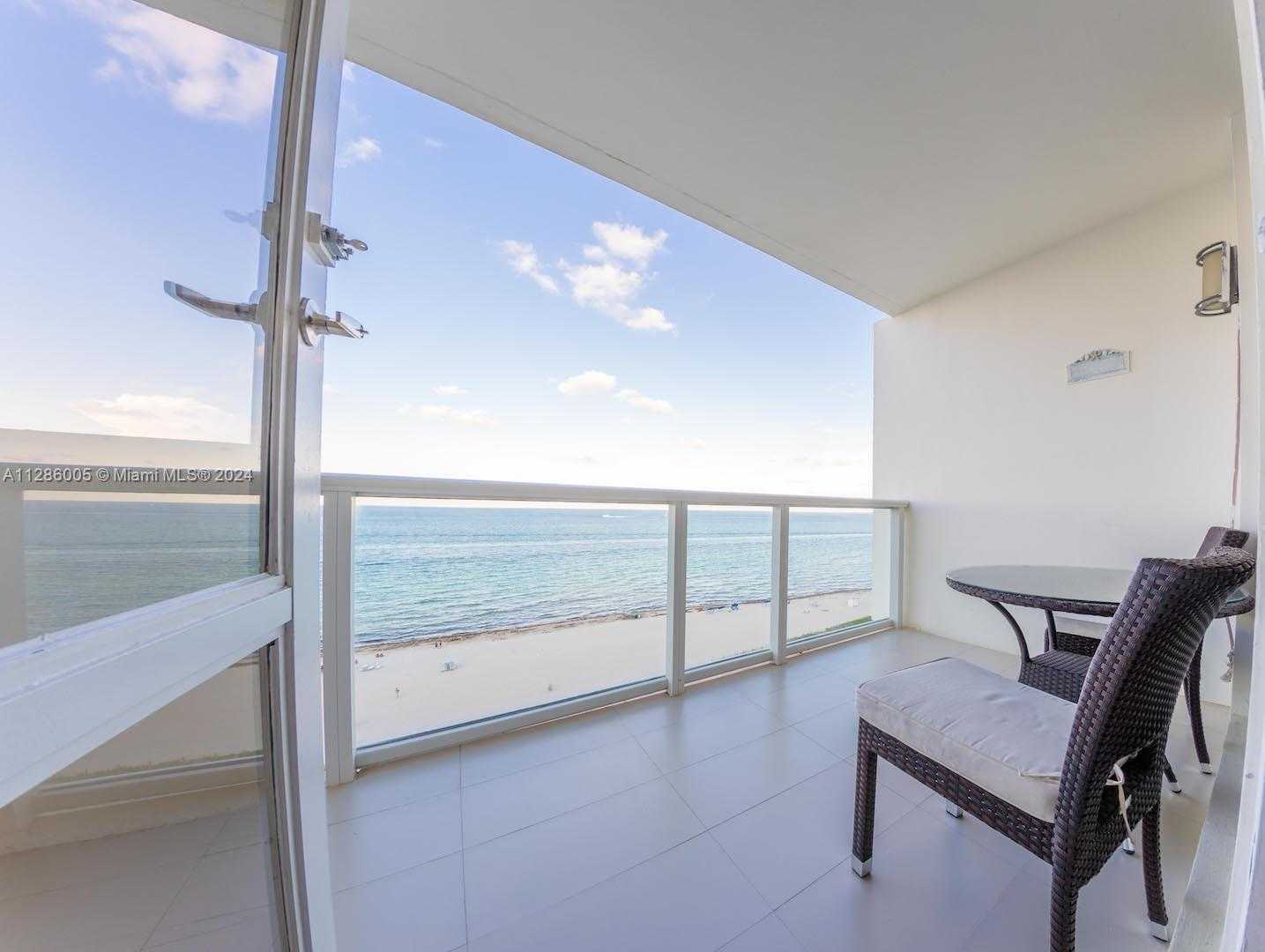 Small Image of 5601 COLLINS AVE #1206, Miami Beach Number 2