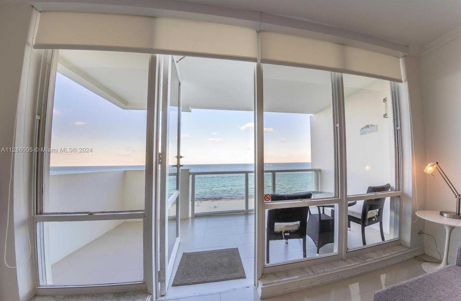 Small Image of 5601 COLLINS AVE #1206, Miami Beach Number 3