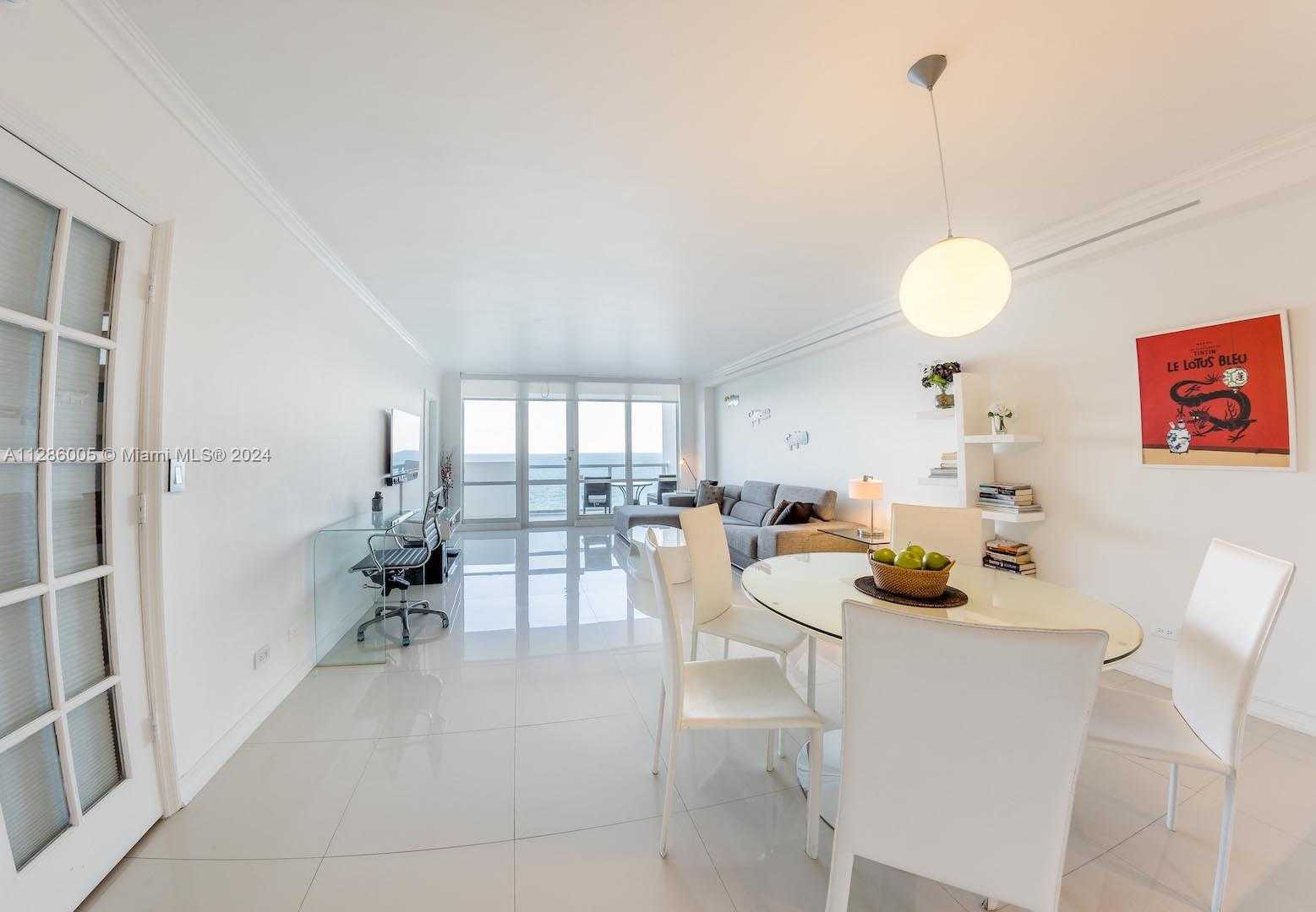 Small Image of 5601 COLLINS AVE #1206, Miami Beach Number 4