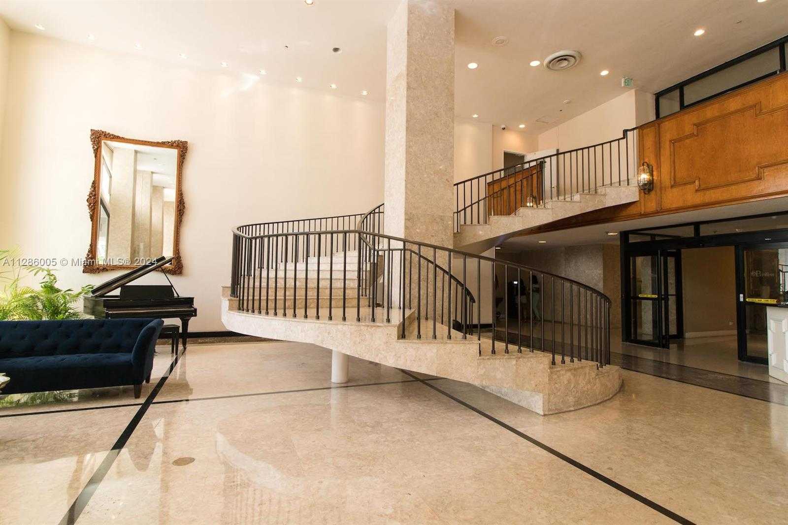 Small Image of 5601 COLLINS AVE #1206, Miami Beach Number 45