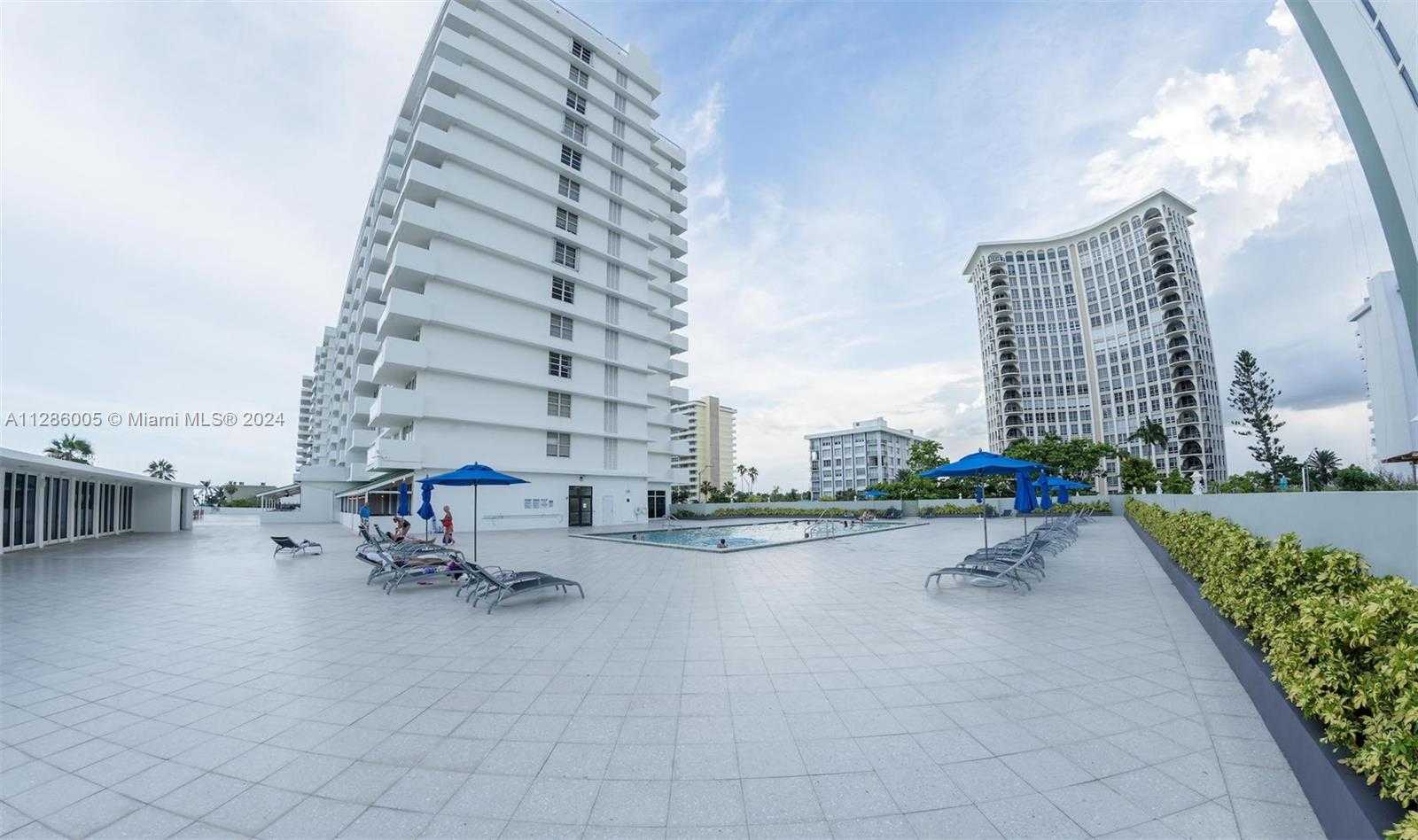 Small Image of 5601 COLLINS AVE #1206, Miami Beach Number 47