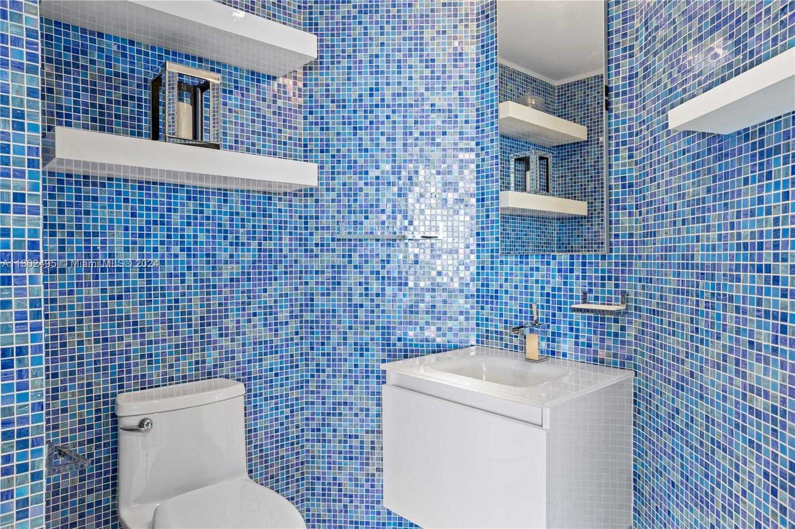 Small Image of 6365 COLLINS AVE #3803, Miami Beach Number 16