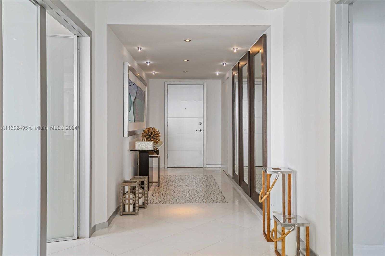 Small Image of 6365 COLLINS AVE #3803, Miami Beach Number 17