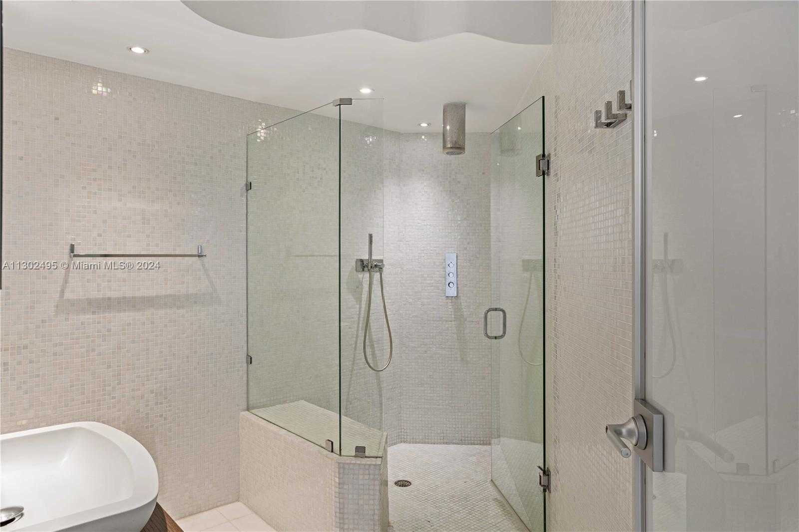 Small Image of 6365 COLLINS AVE #3803, Miami Beach Number 28
