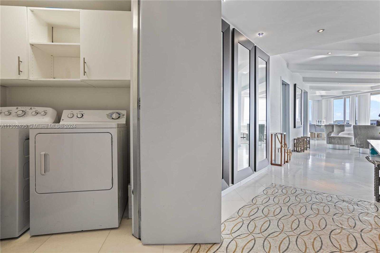 Small Image of 6365 COLLINS AVE #3803, Miami Beach Number 31